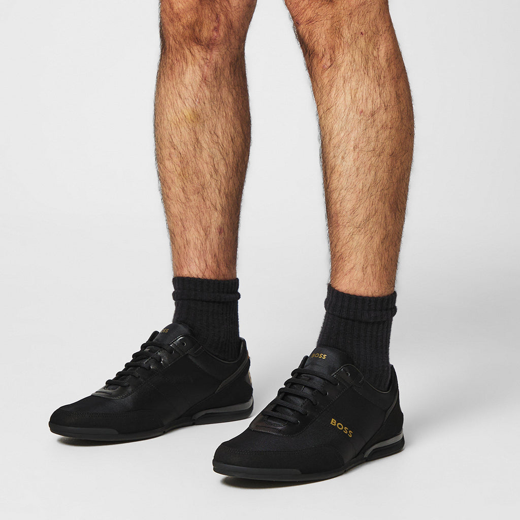 Saturn Low-Top Trainers