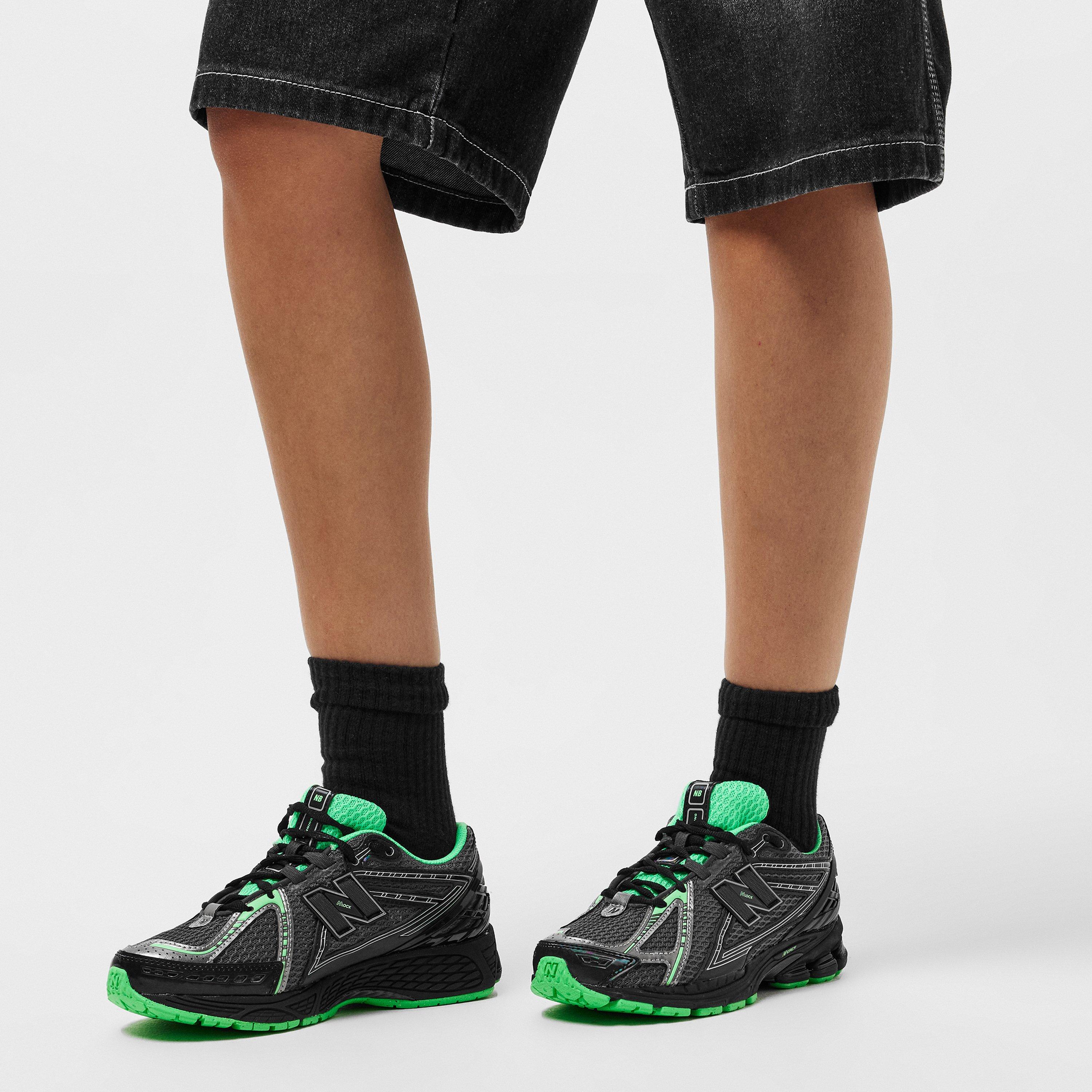 New Balance 1906 Trainers Womens