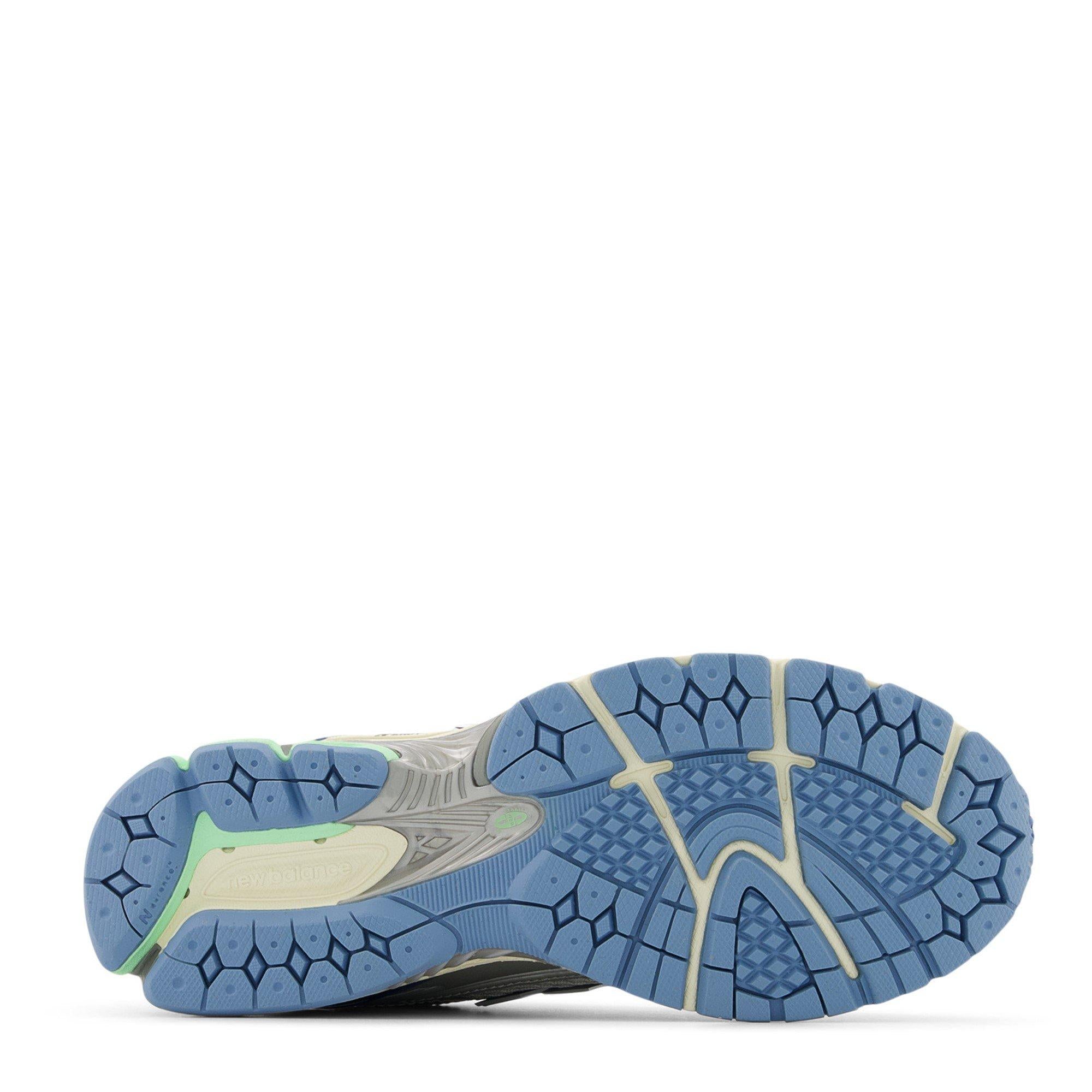 New Balance 1906 Trainers Womens