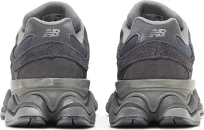 New Balance 9060 Magnet