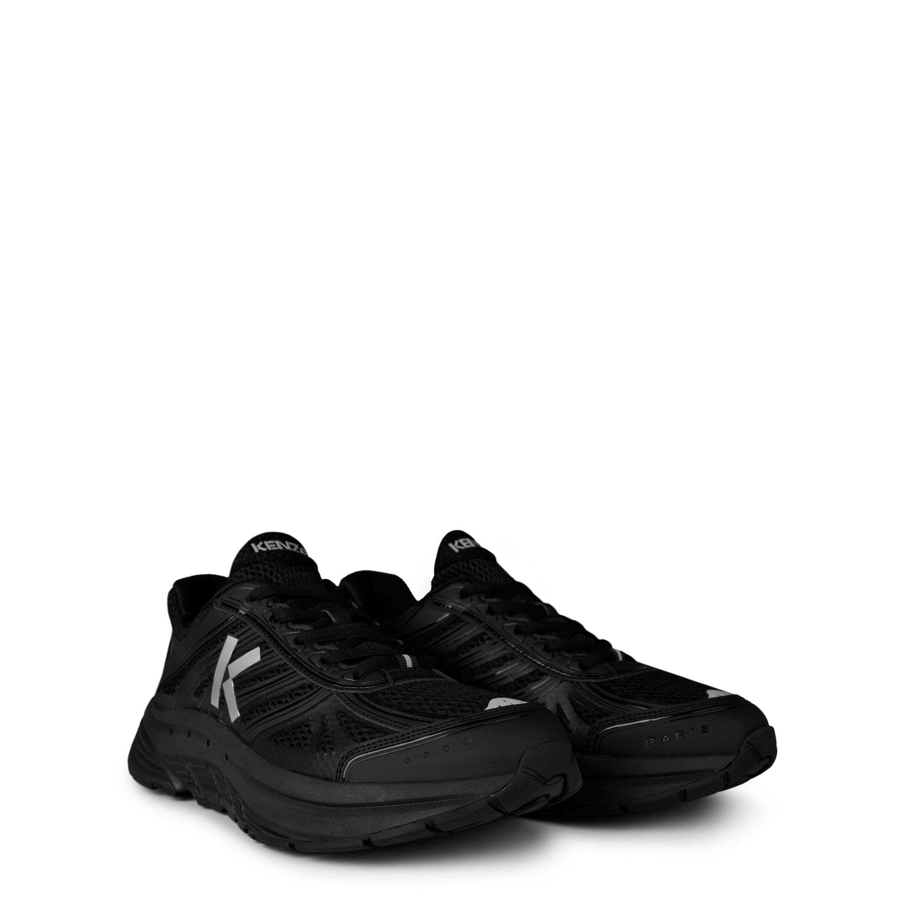 Pace Low Trainers