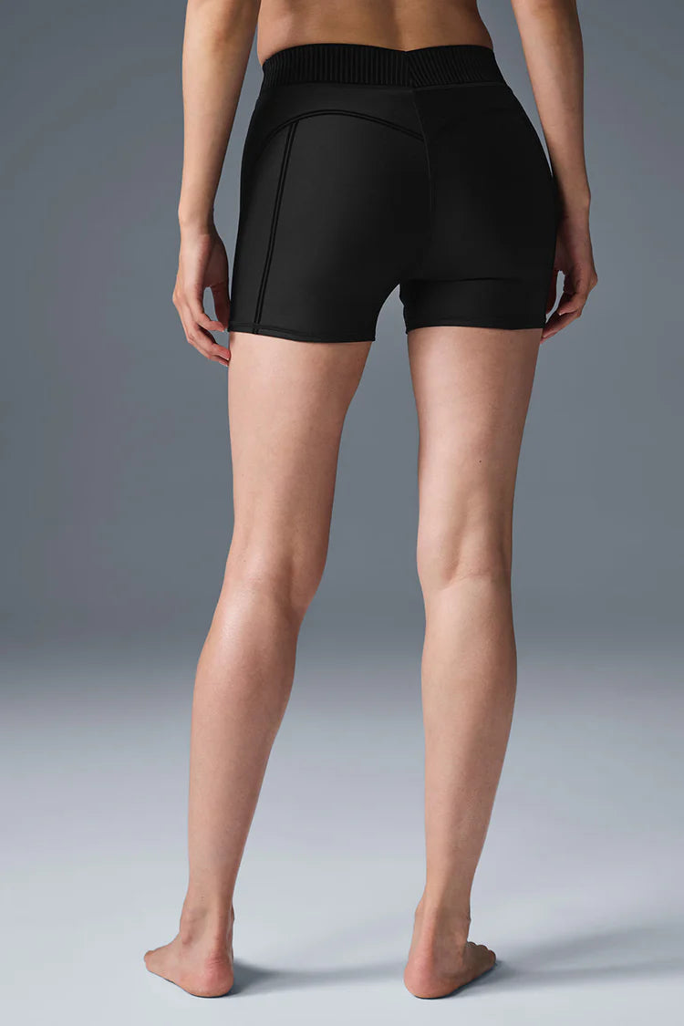 Airlift High-Waist Line Up Short
