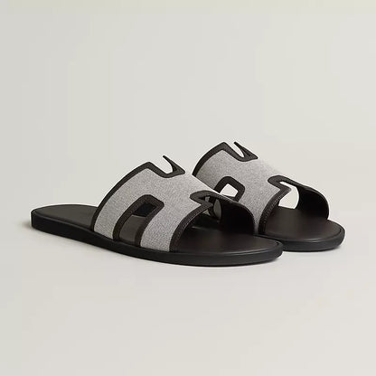 Izmir sandal in Prunoir / Marron Ébène