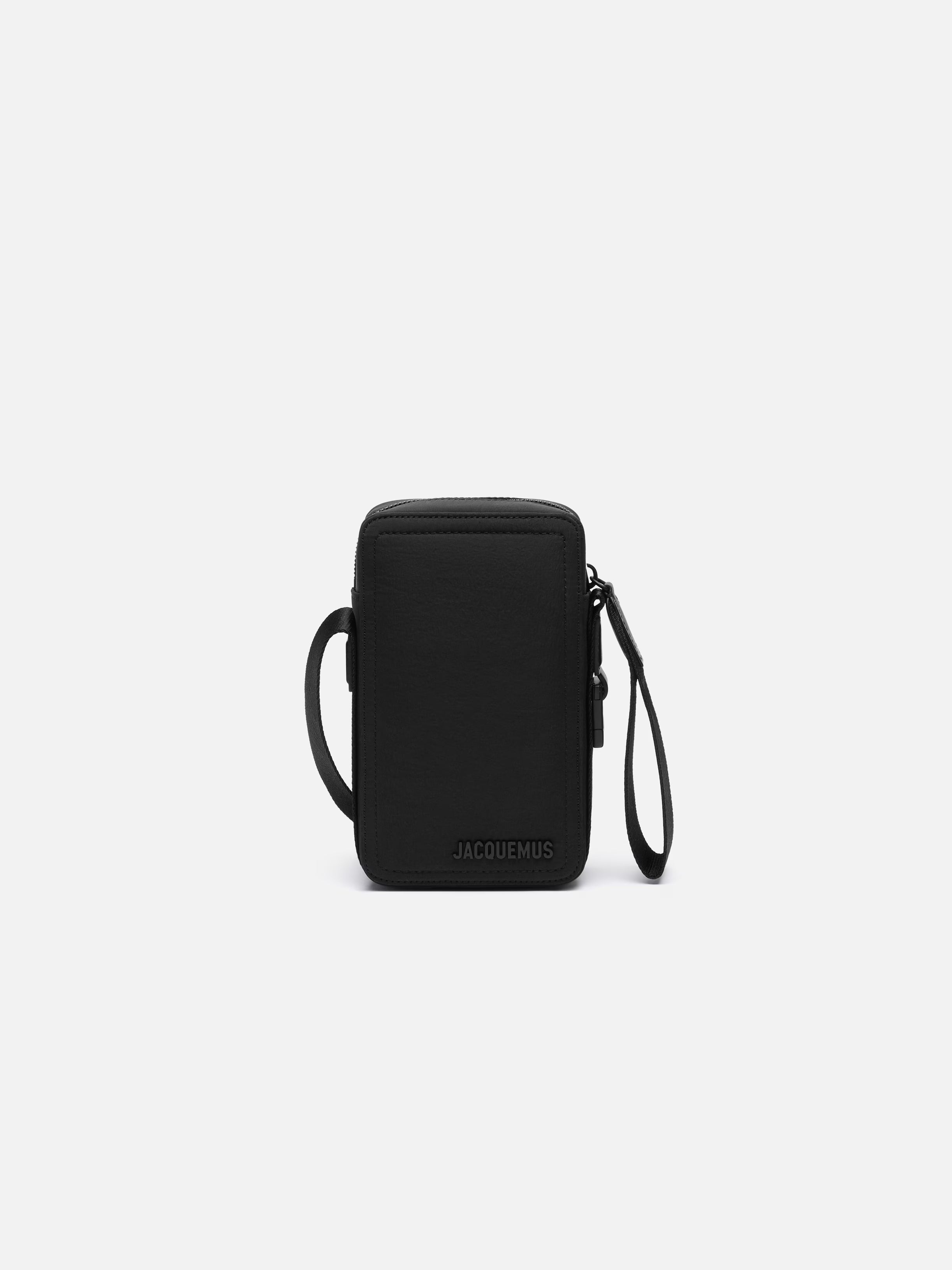 The vertical Cuerda Nylon cross-body bag.