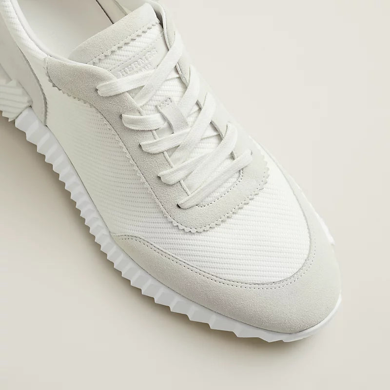 Bouncing sneaker