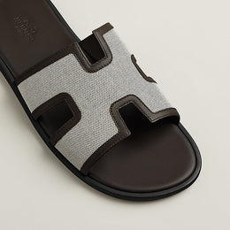 Izmir sandal in Prunoir / Marron Ébène