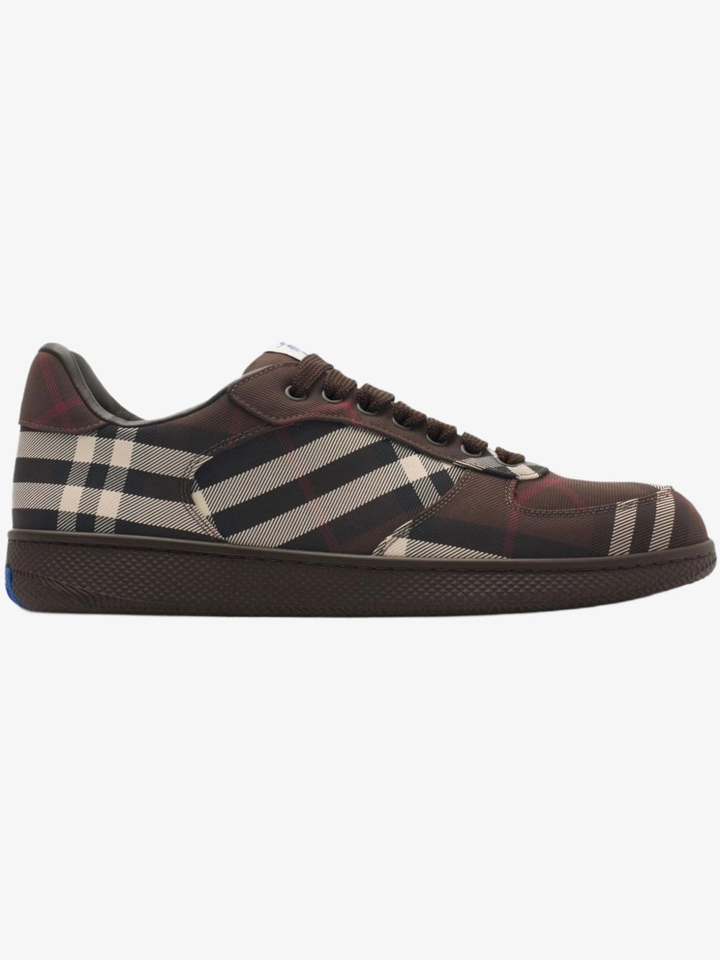 Lace-up sneakers with a checkered pattern