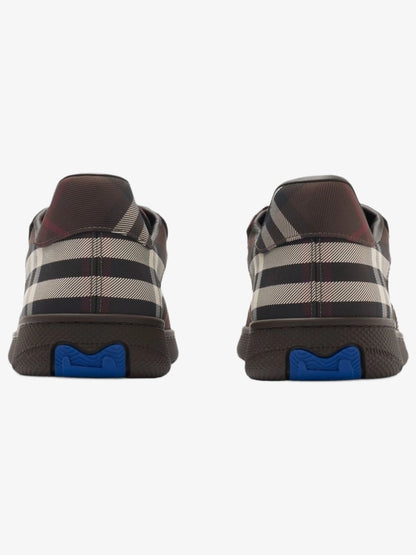 Lace-up sneakers with a checkered pattern