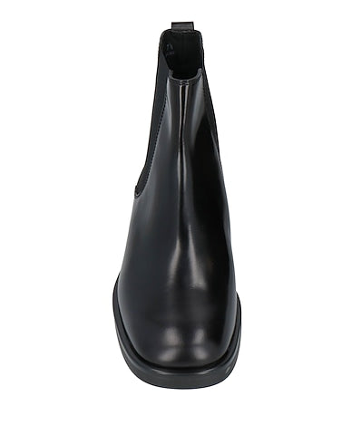 TOD'S ANKLE BOOTS