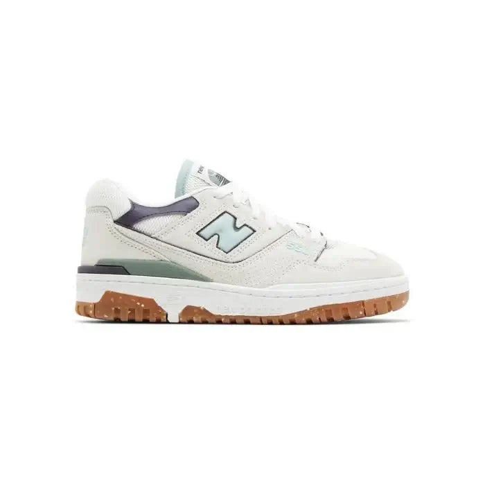 New Balance New Balance Wmns 550 'Sea Salt Winter Fog - Shoe size: UK 5 Sneakers | Shop From The Mirage