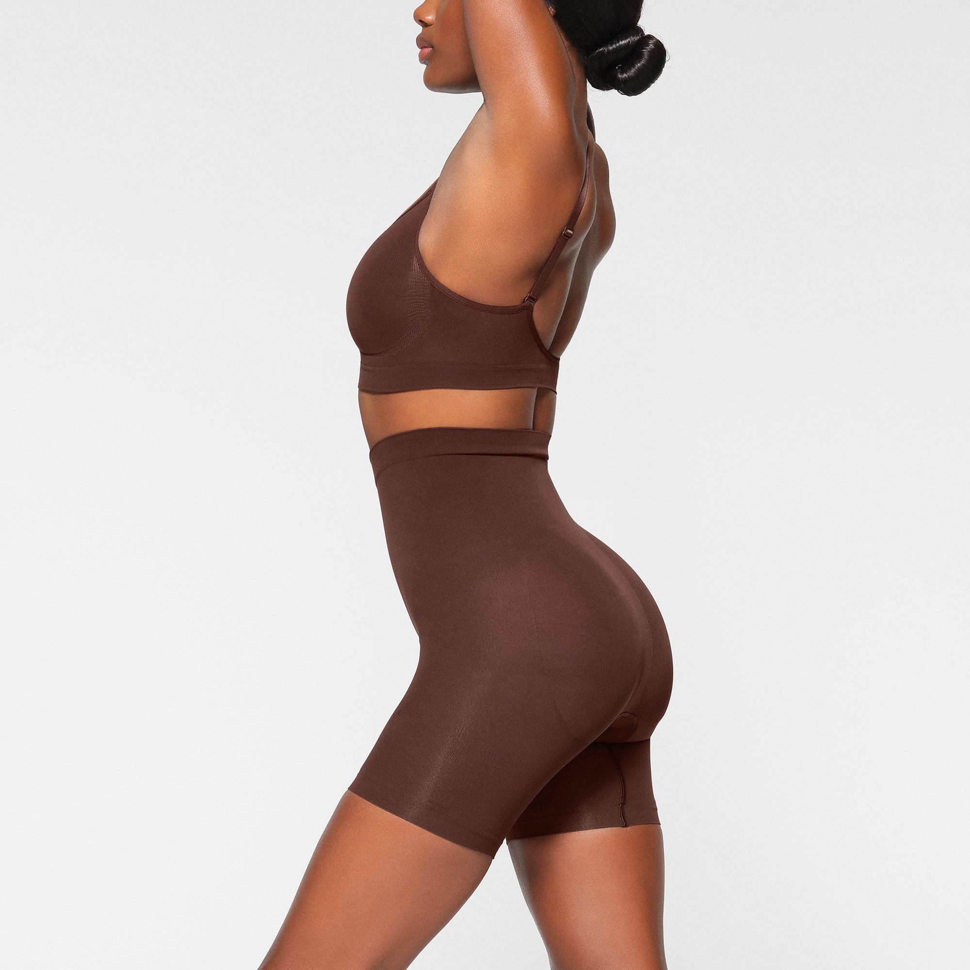 Seamless Sculpt Mid Thigh Short
