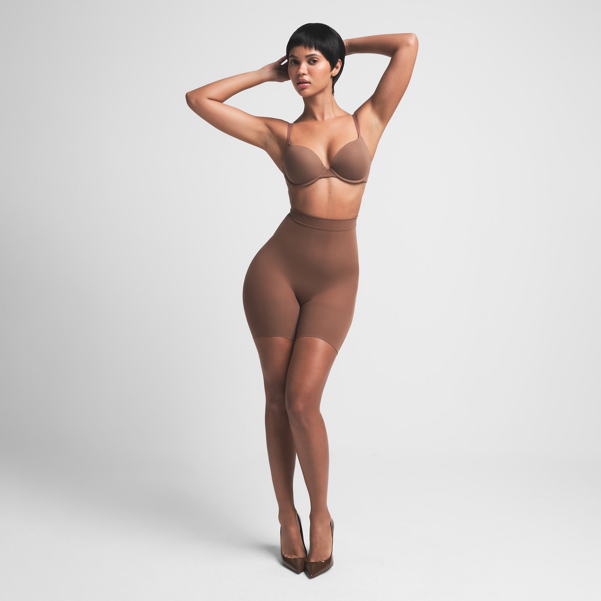 Sheer Seamless High-waisted Mid Thigh Short