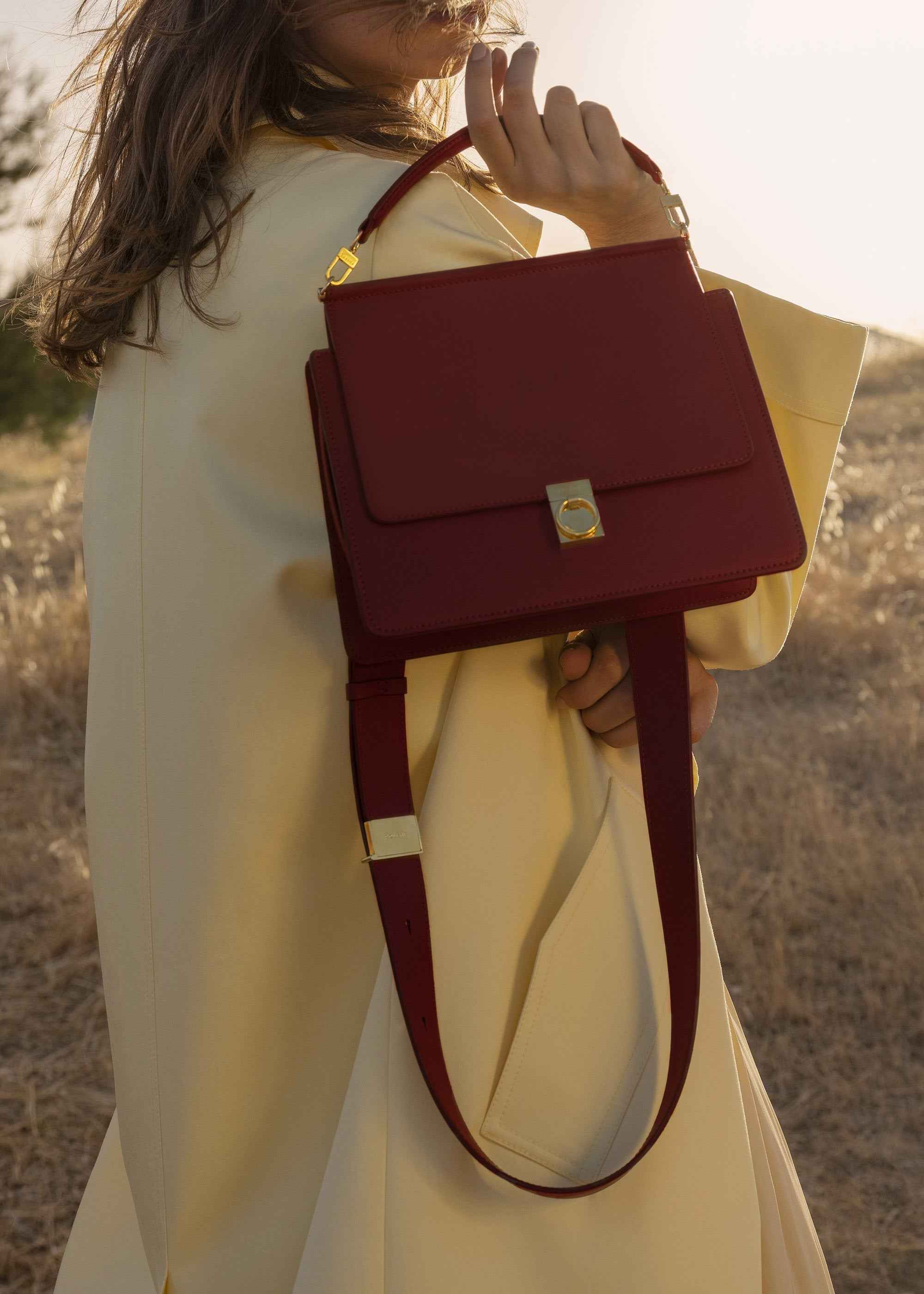 Numéro Sept - Smooth Burgundy