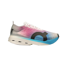 On Running Cloudboom Strike White | Horizon
