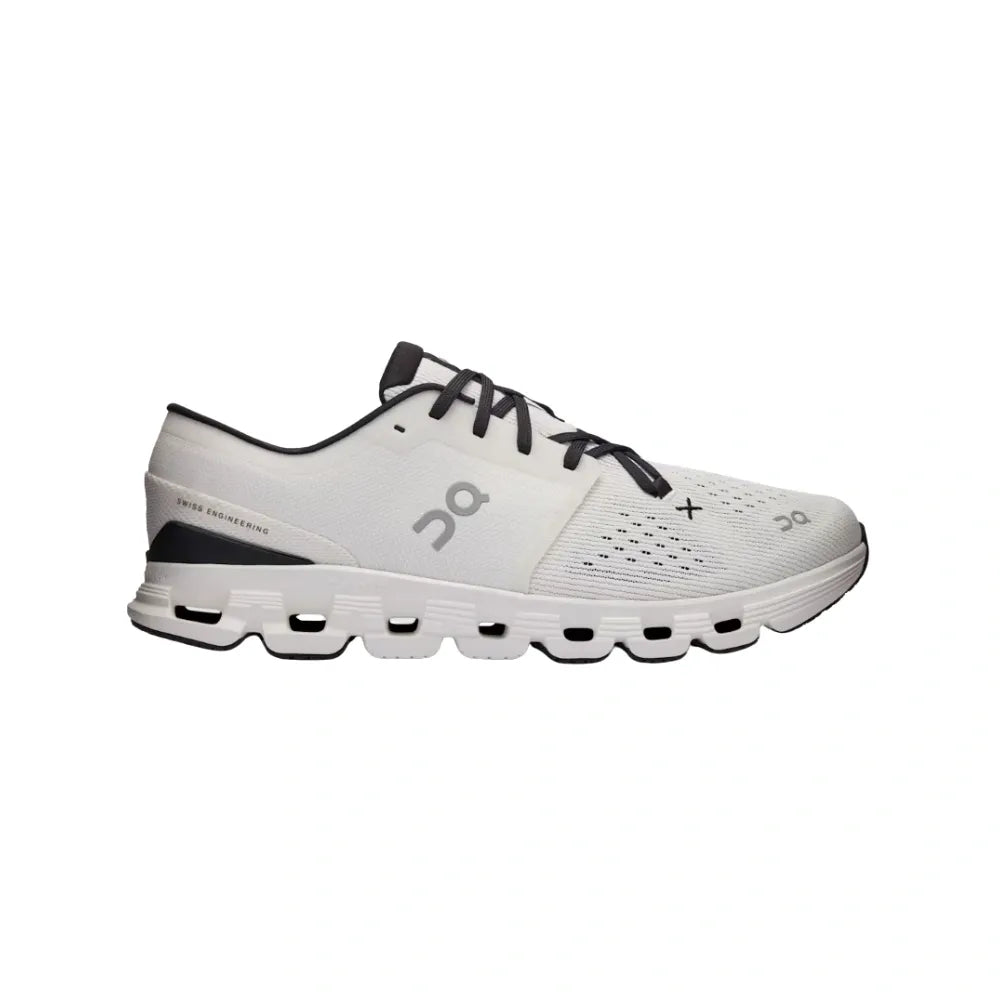 On Running Cloud X 4 Ivory | Black