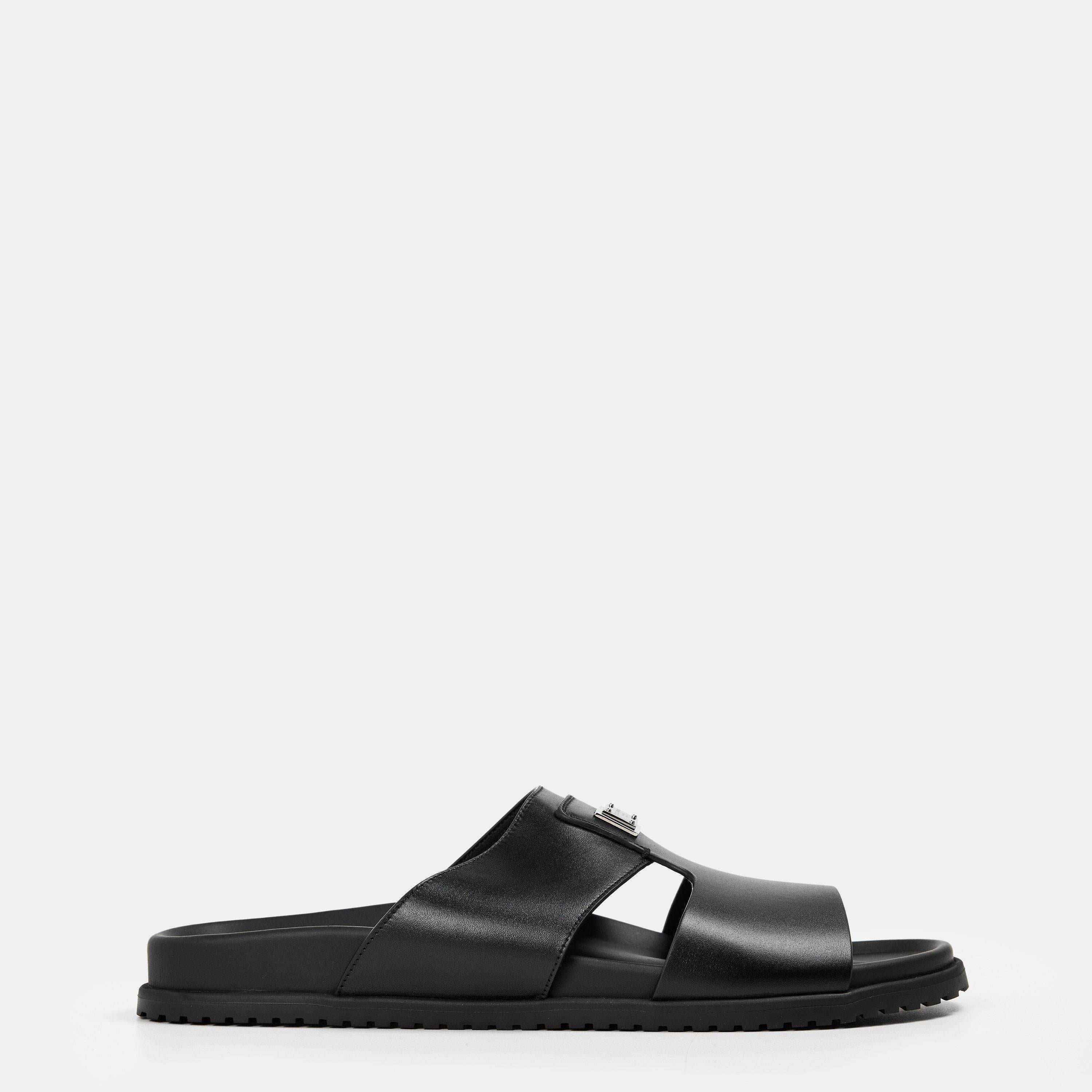 Men's Plaque Flat Sandals