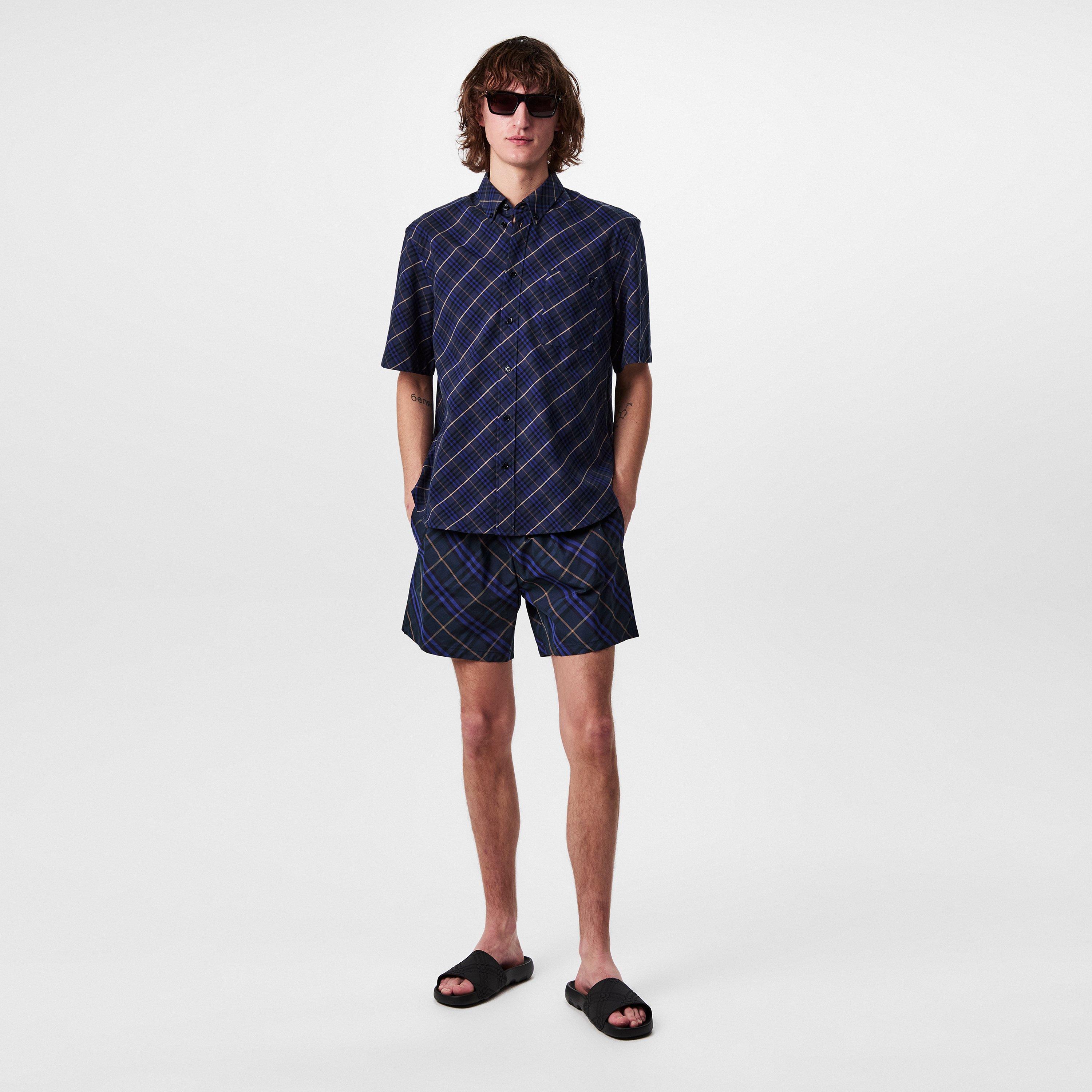 Embossed Check Dive Slides