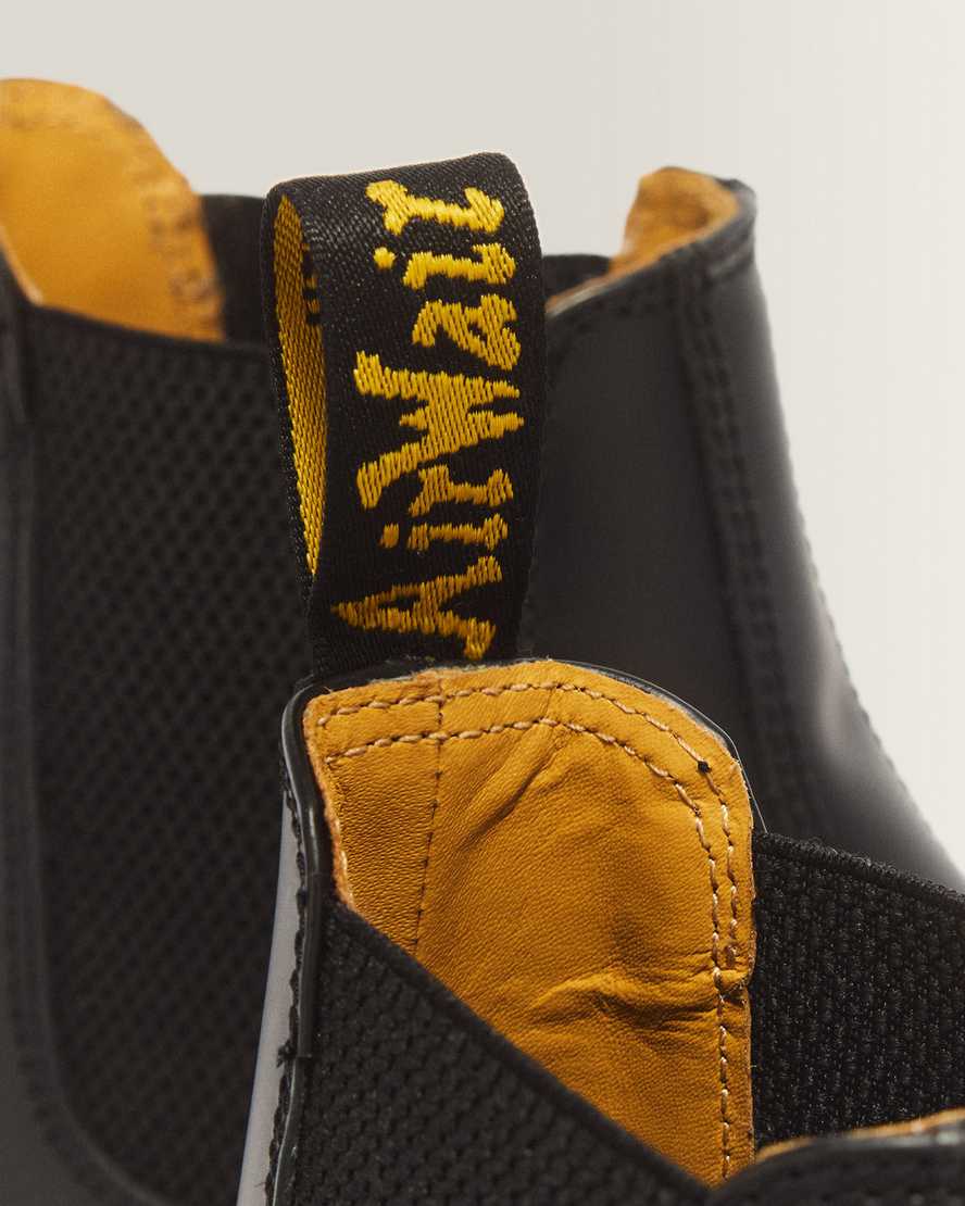 2976 Yellow Stitch Smooth Leather Chelsea Boots — Black