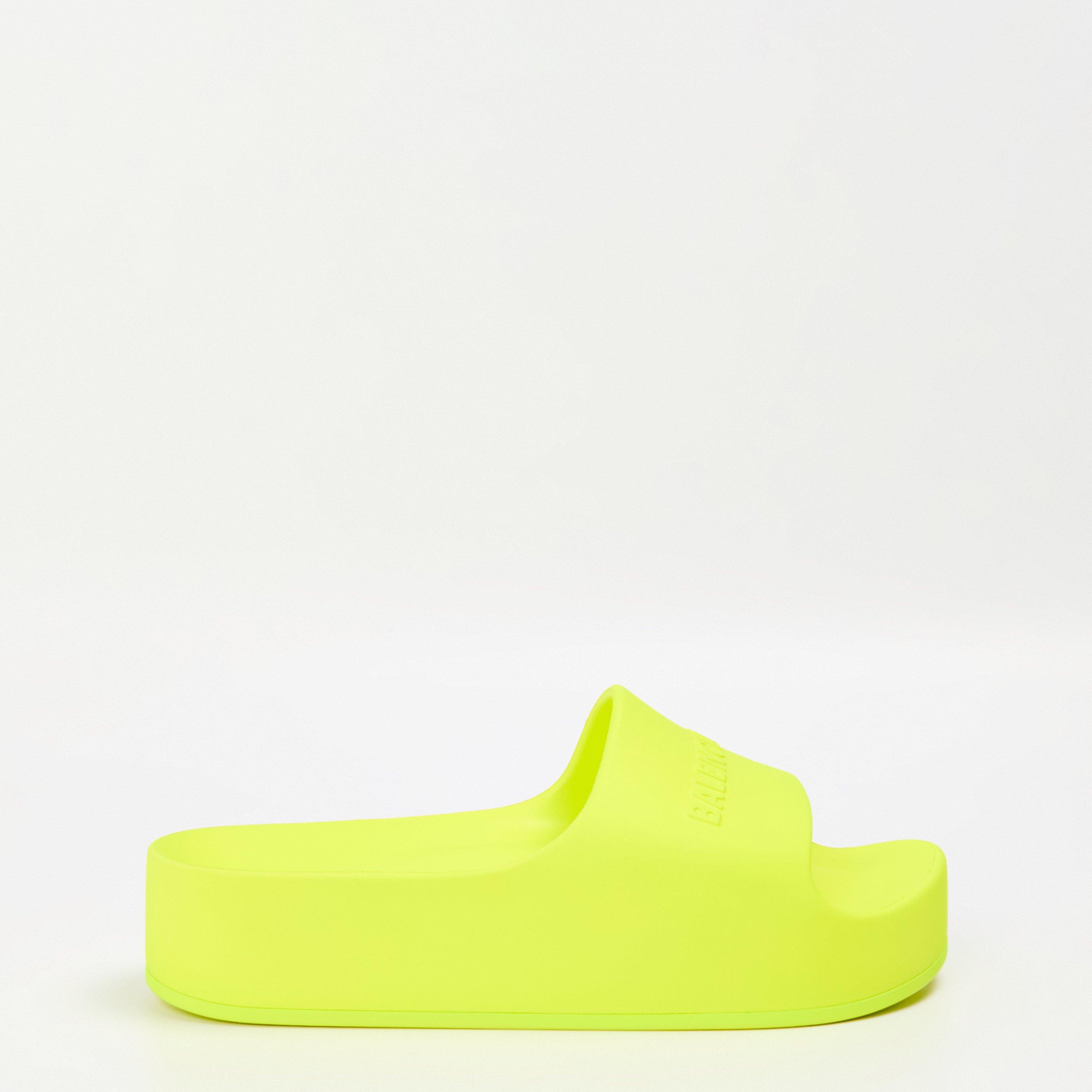 Women's Pool Shoes