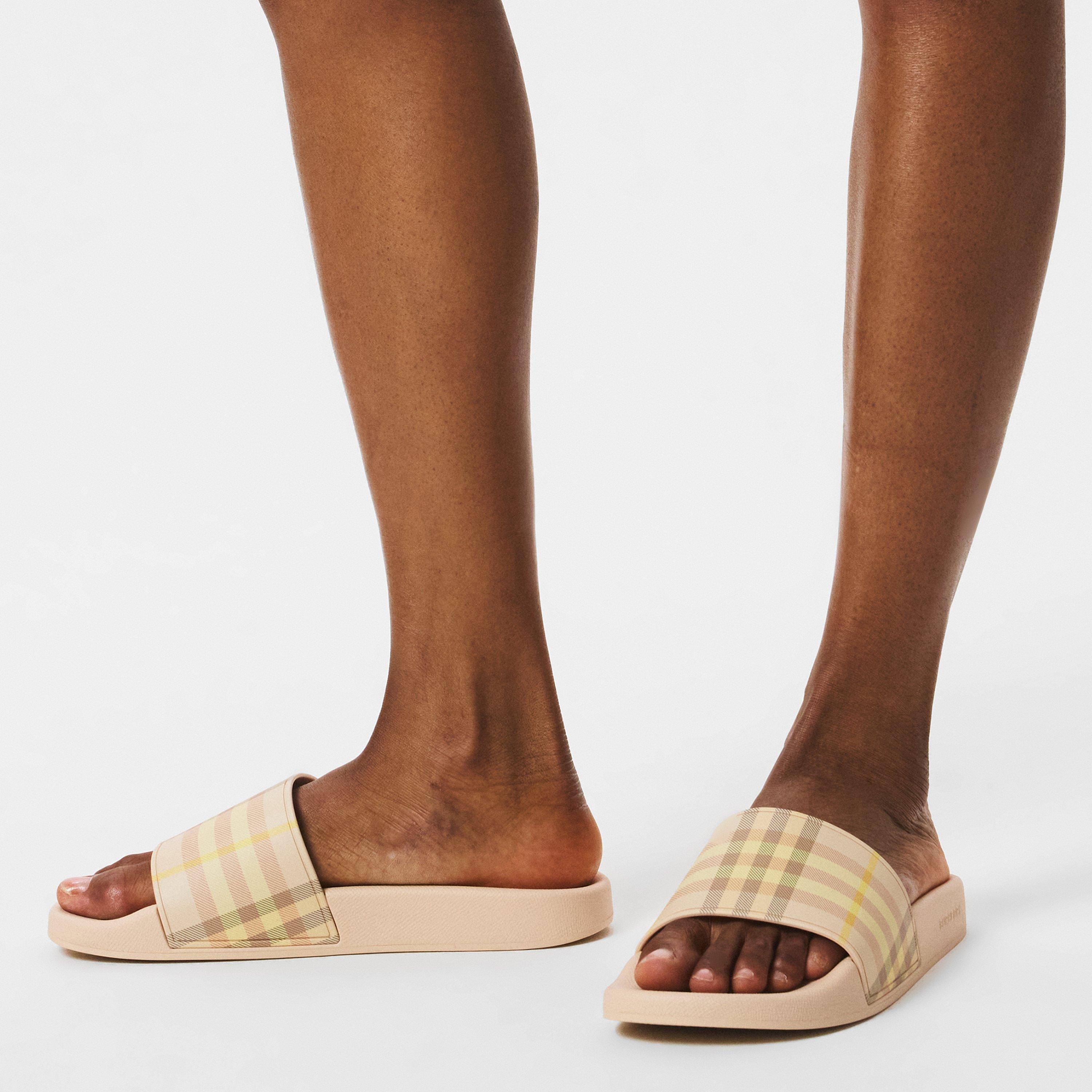Vintage Check Furley Sliders
