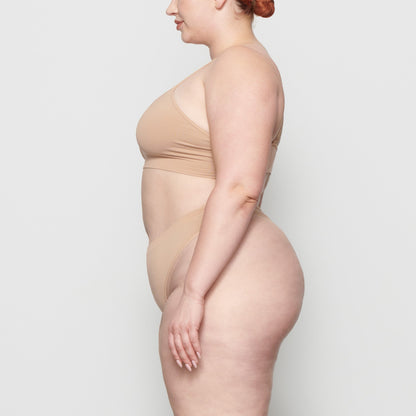 Soft Smoothing Seamless Thong