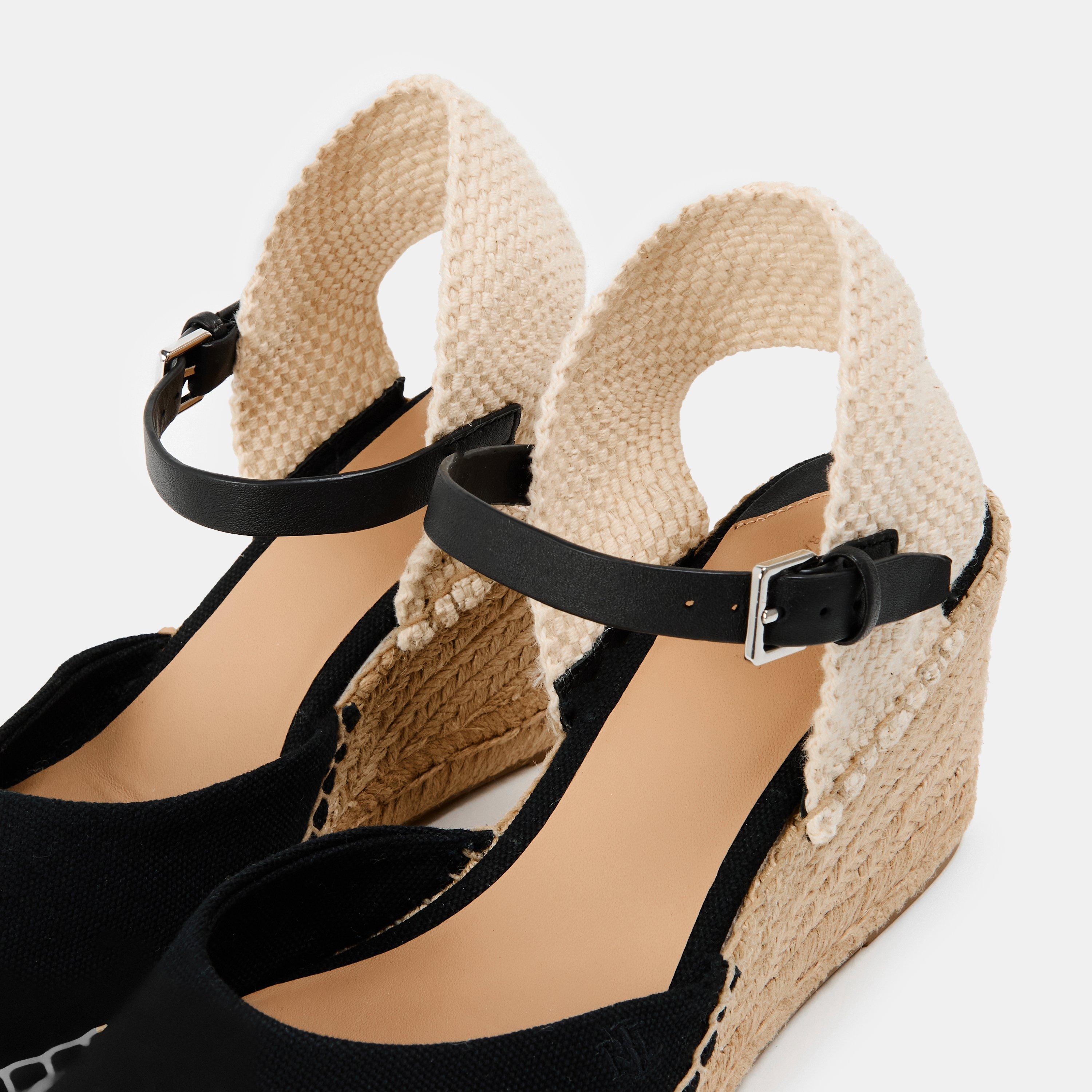 Robby Wedge Heeled Sandals