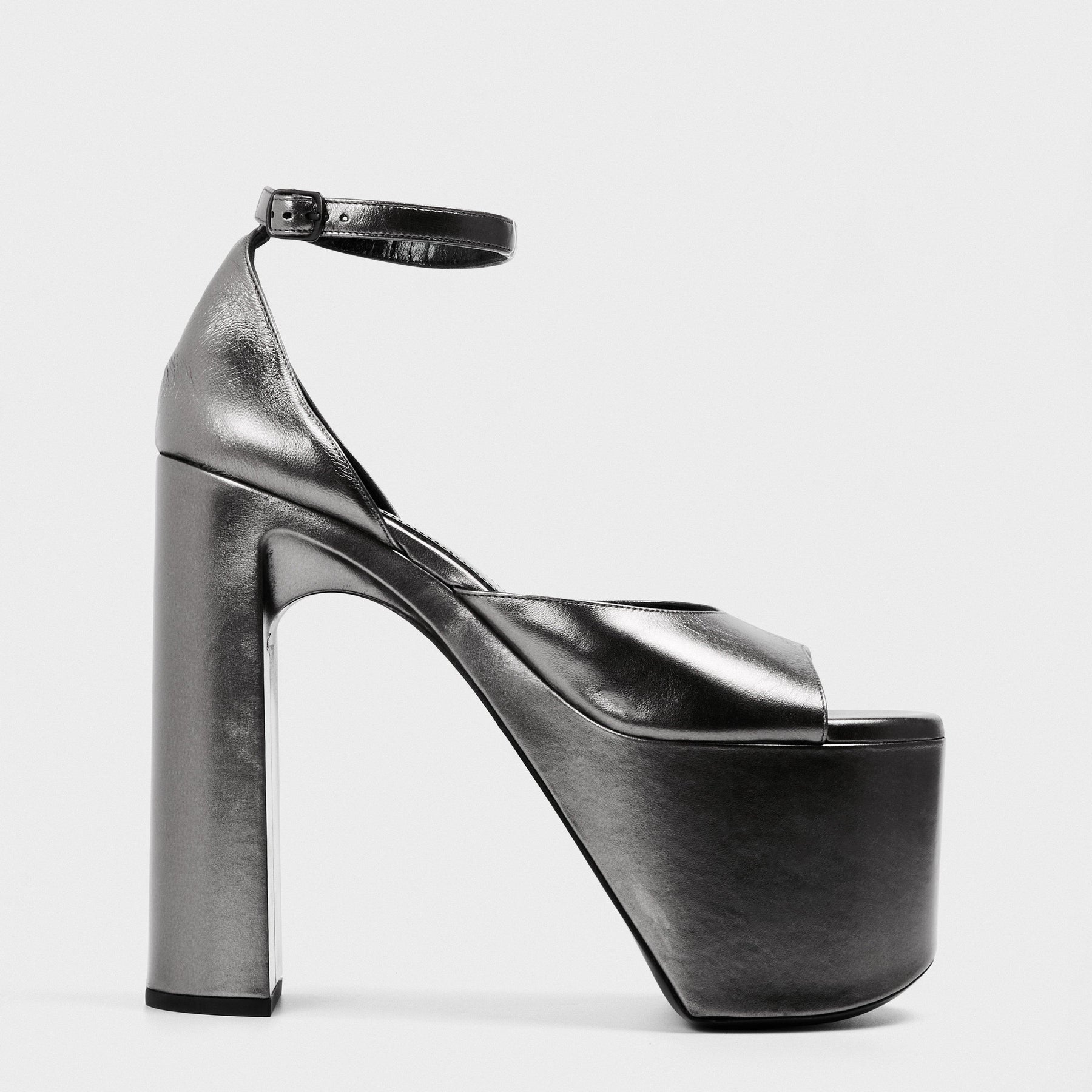 Bal Camden Sandal Ld99