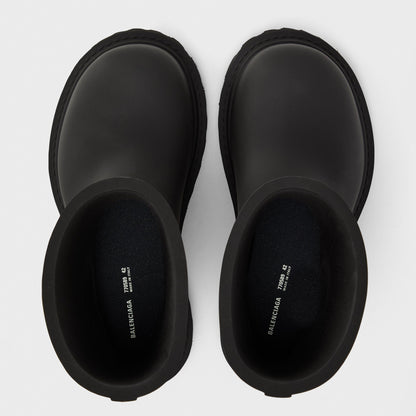 Minimalist Flat Ankle Boots