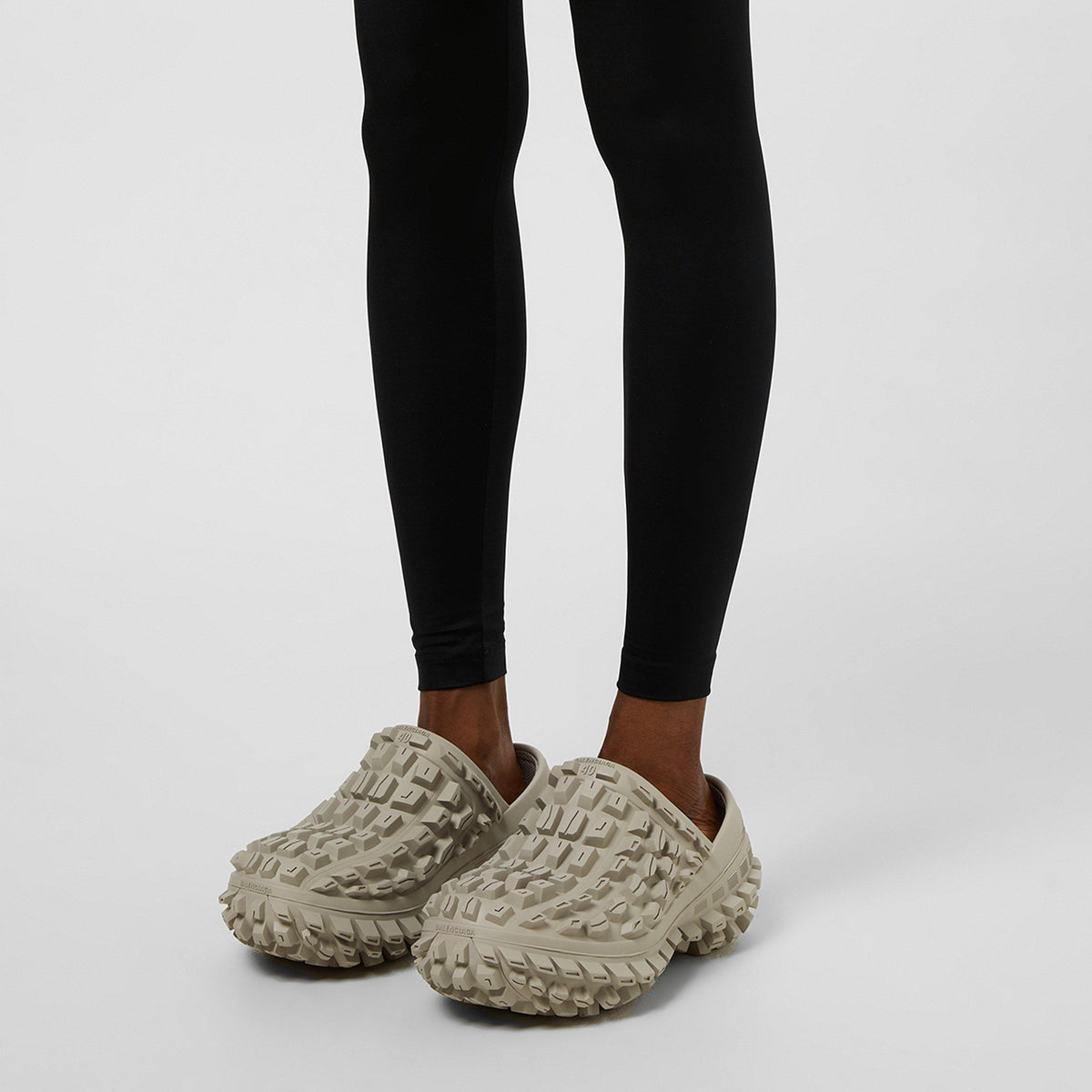 Bouncer Clogs