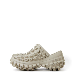 Bouncer Clogs