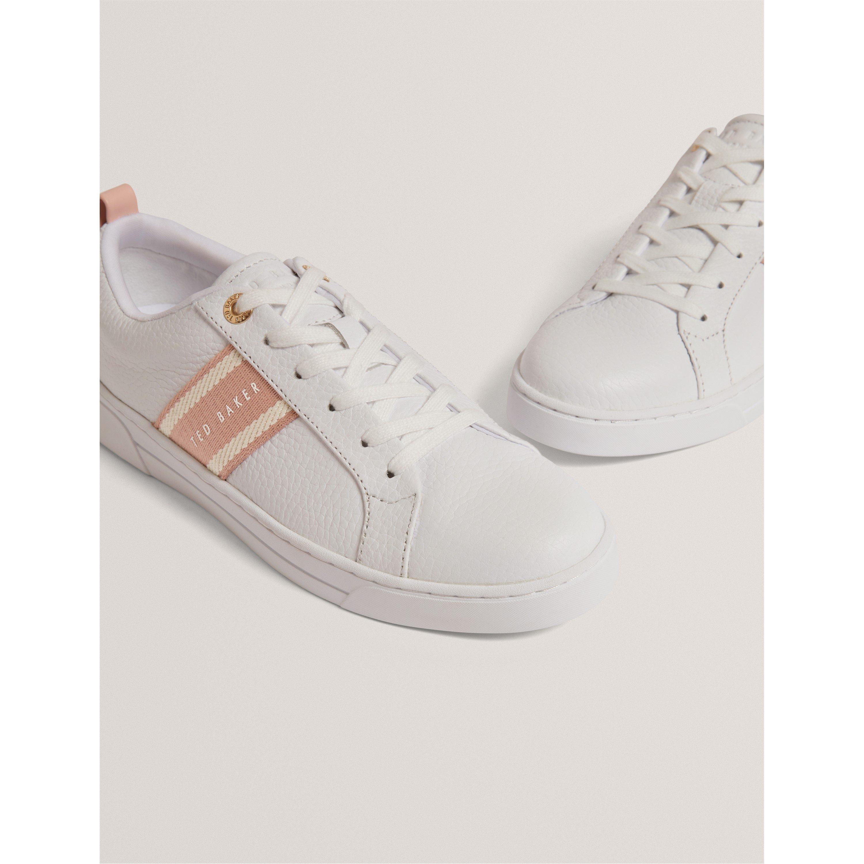 Low-Top Trainers