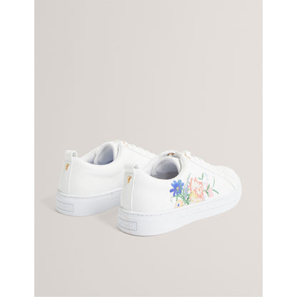 Low-Top Trainers