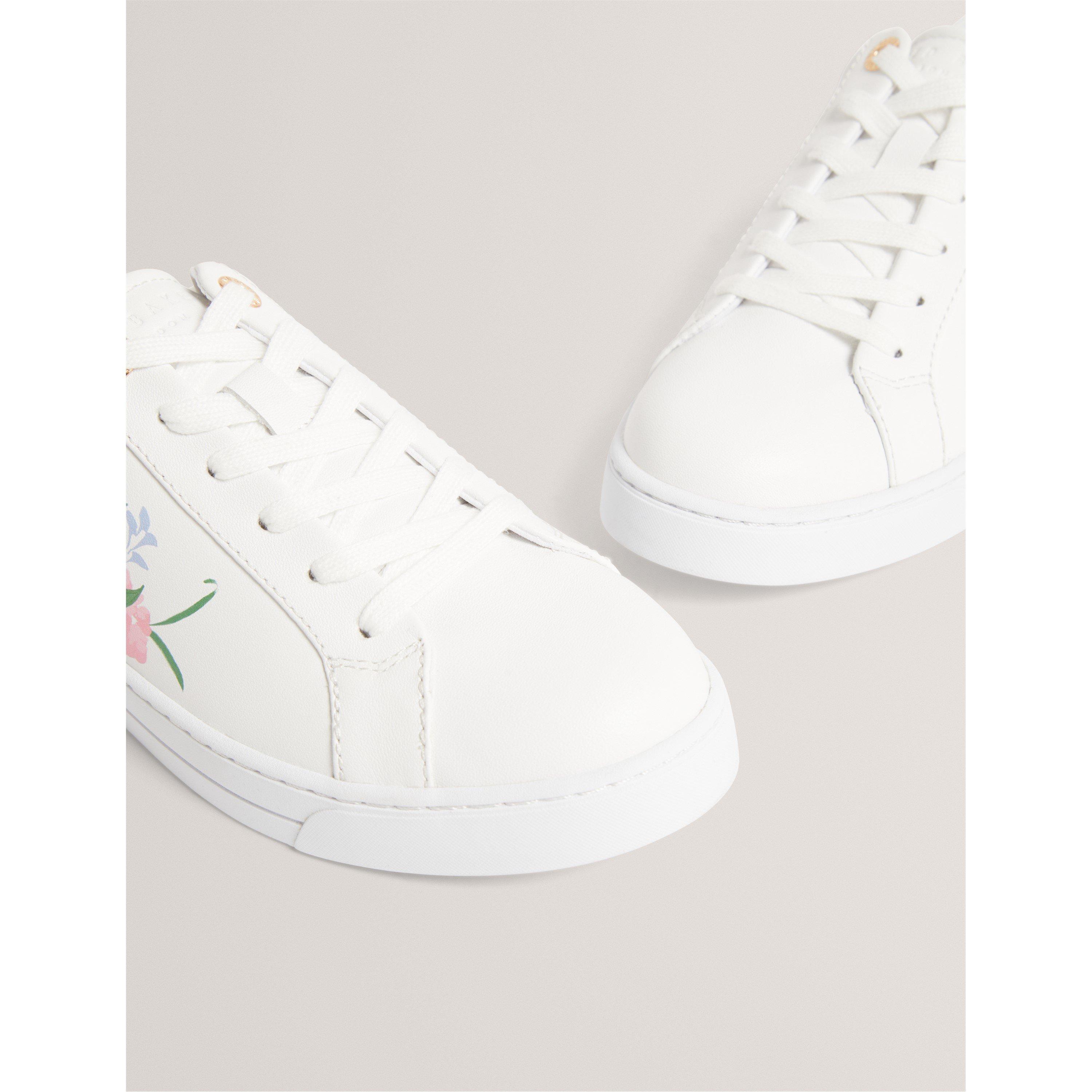Low-Top Trainers