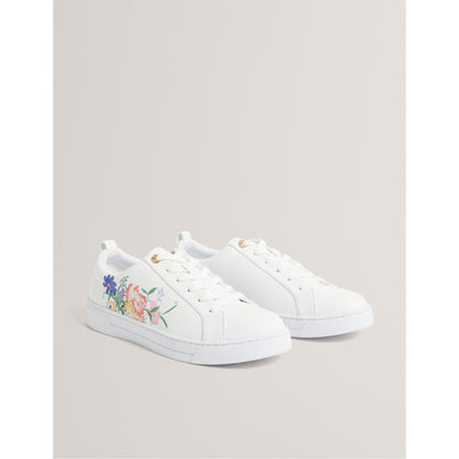Low-Top Trainers