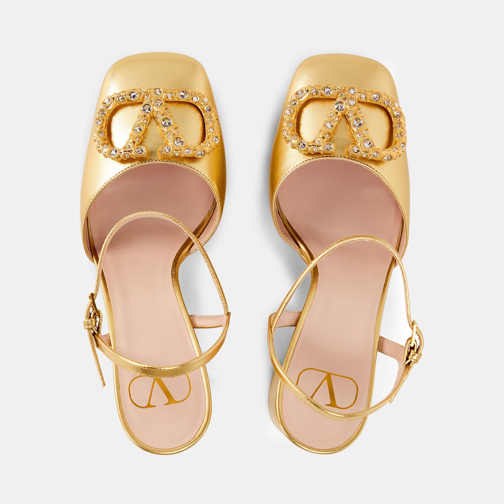 Metallic Platform Pumps