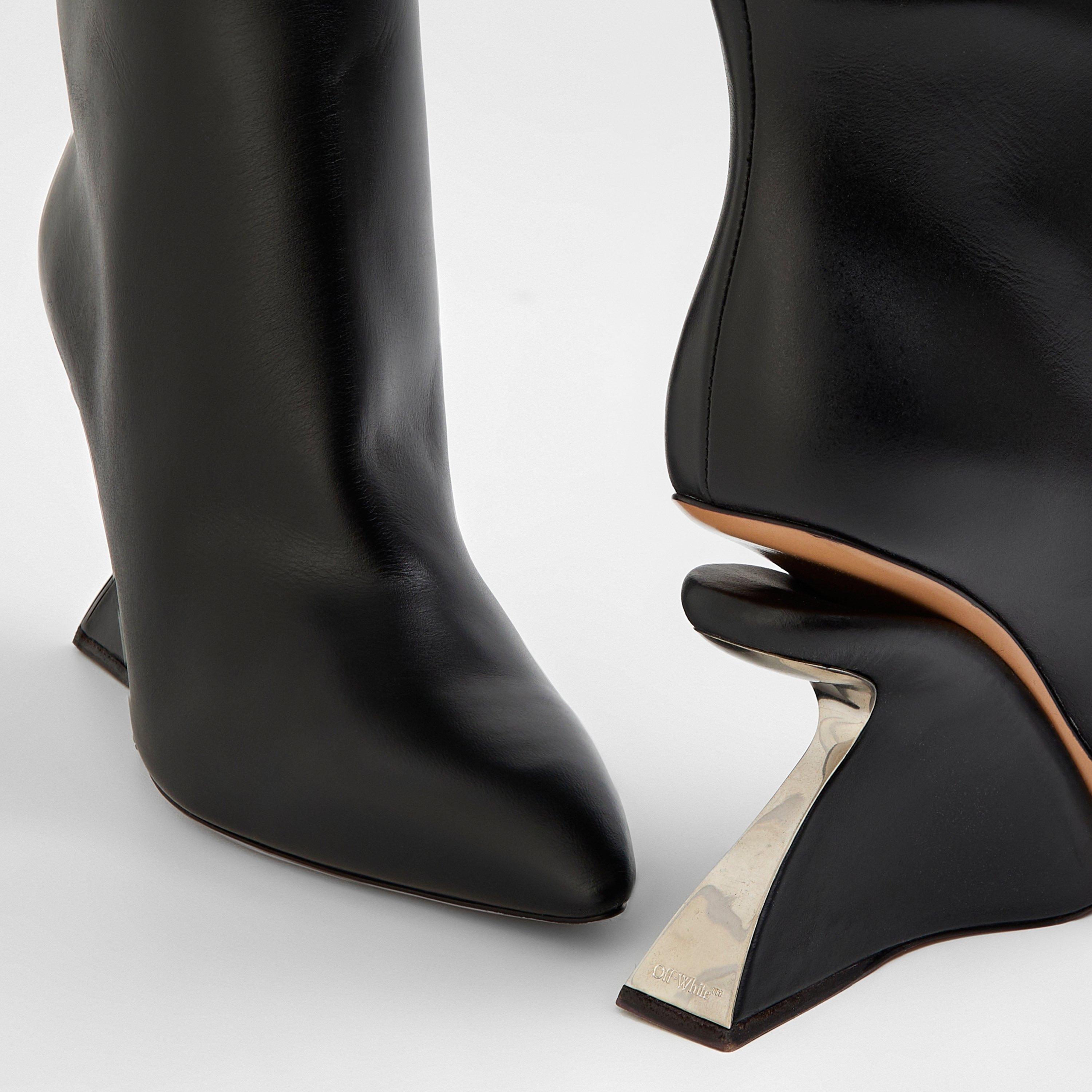 Knee High Boots, Knee High Style
