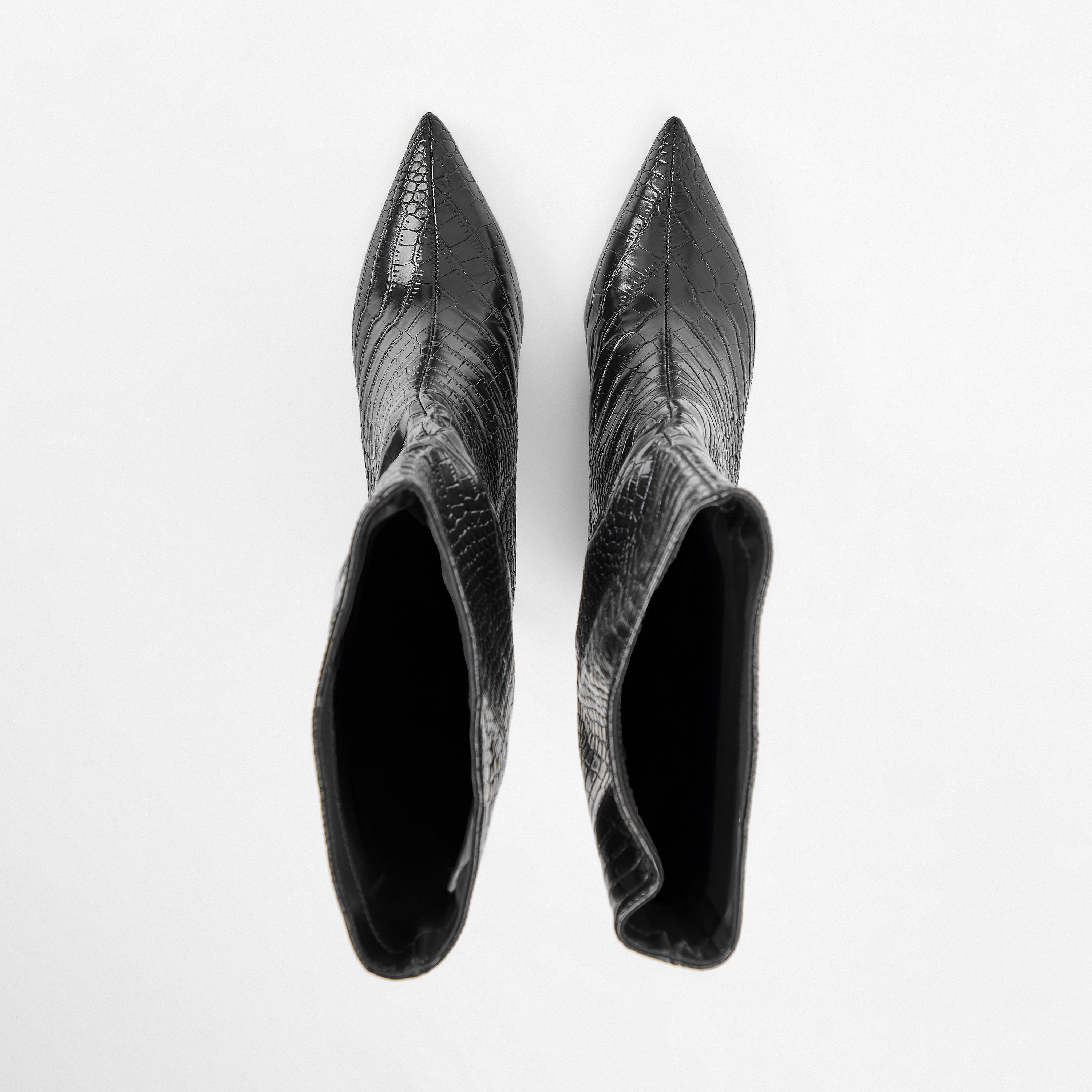 Lavan Ankle Heeled Boots