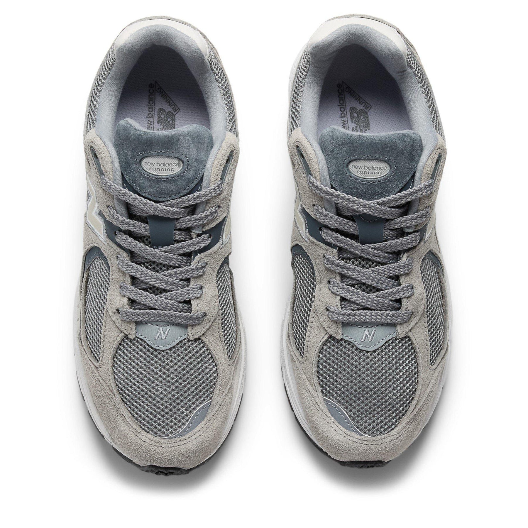 2002r Running Shoes