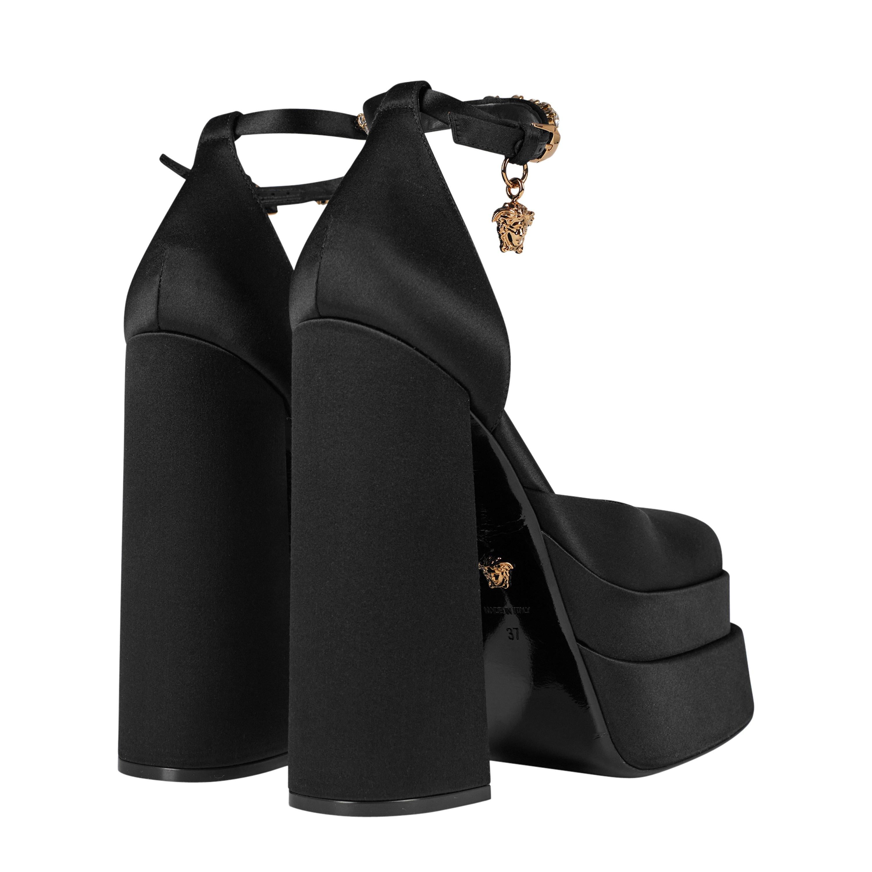 Medusa Aevitas Platform Pumps