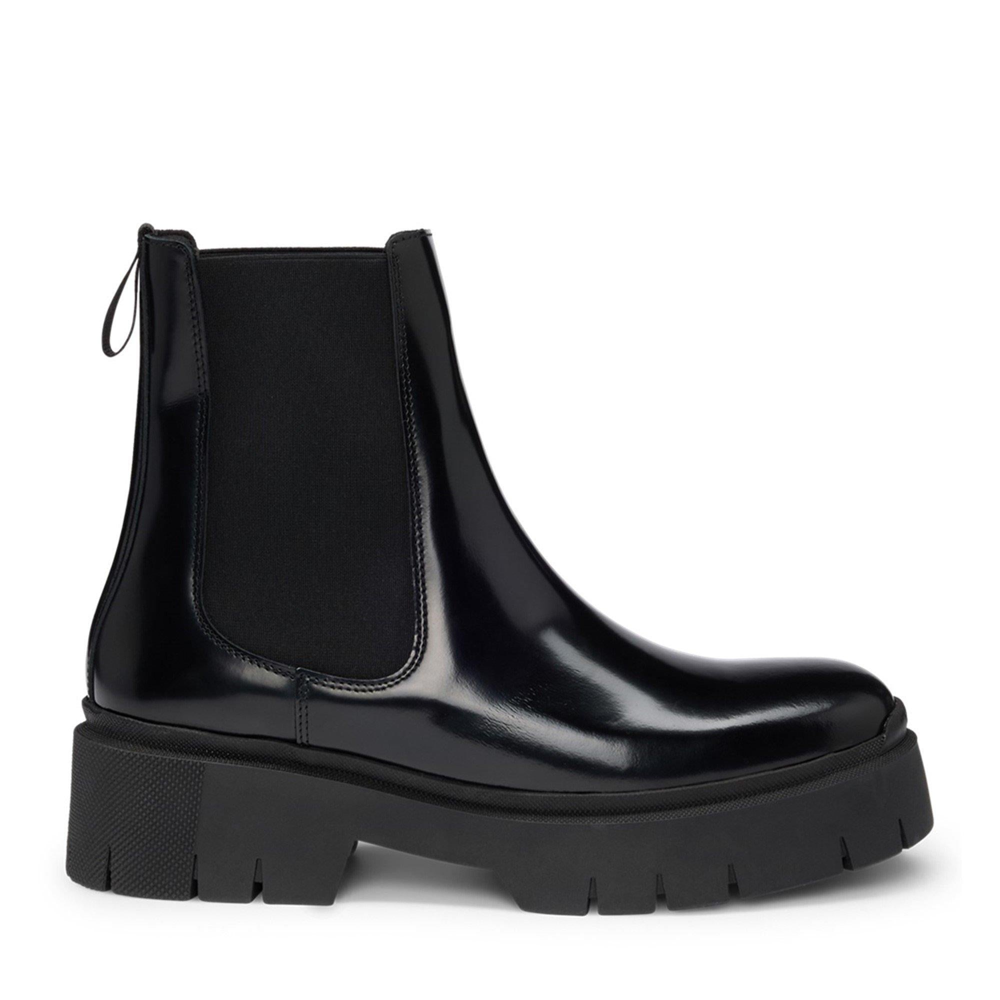 Block Heel Chelsea Boots