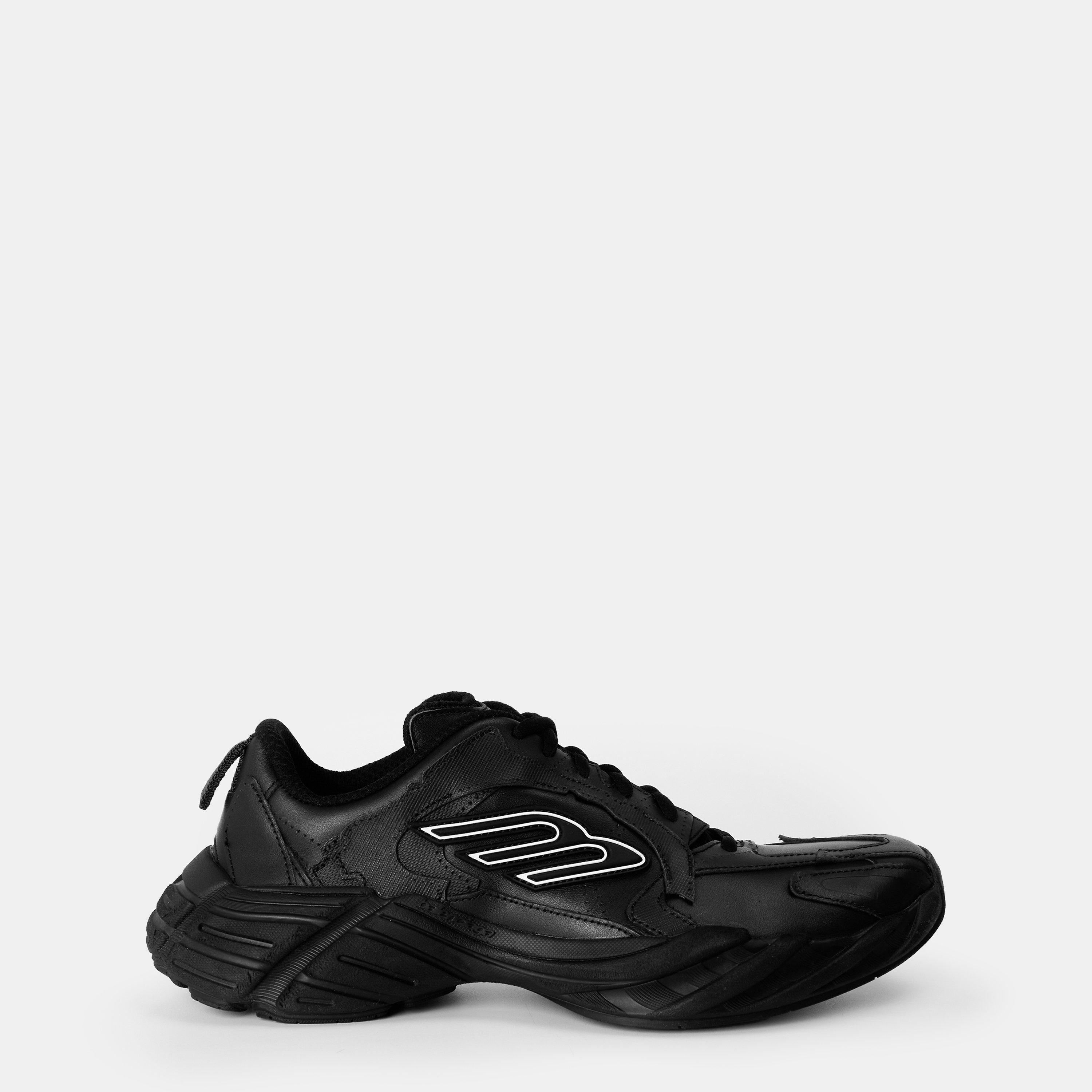 Monday Trainers
