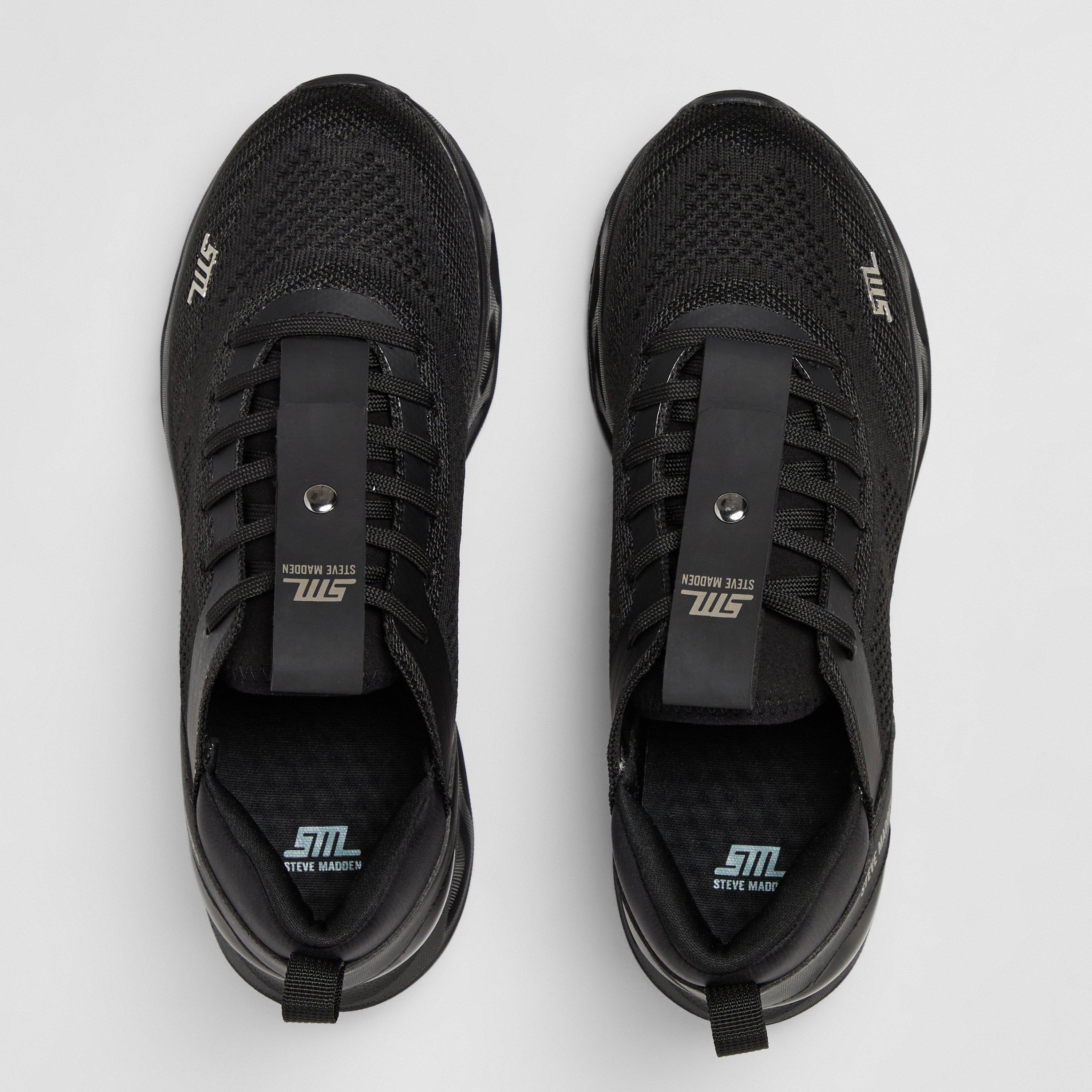 Surge Low-Top Trainers