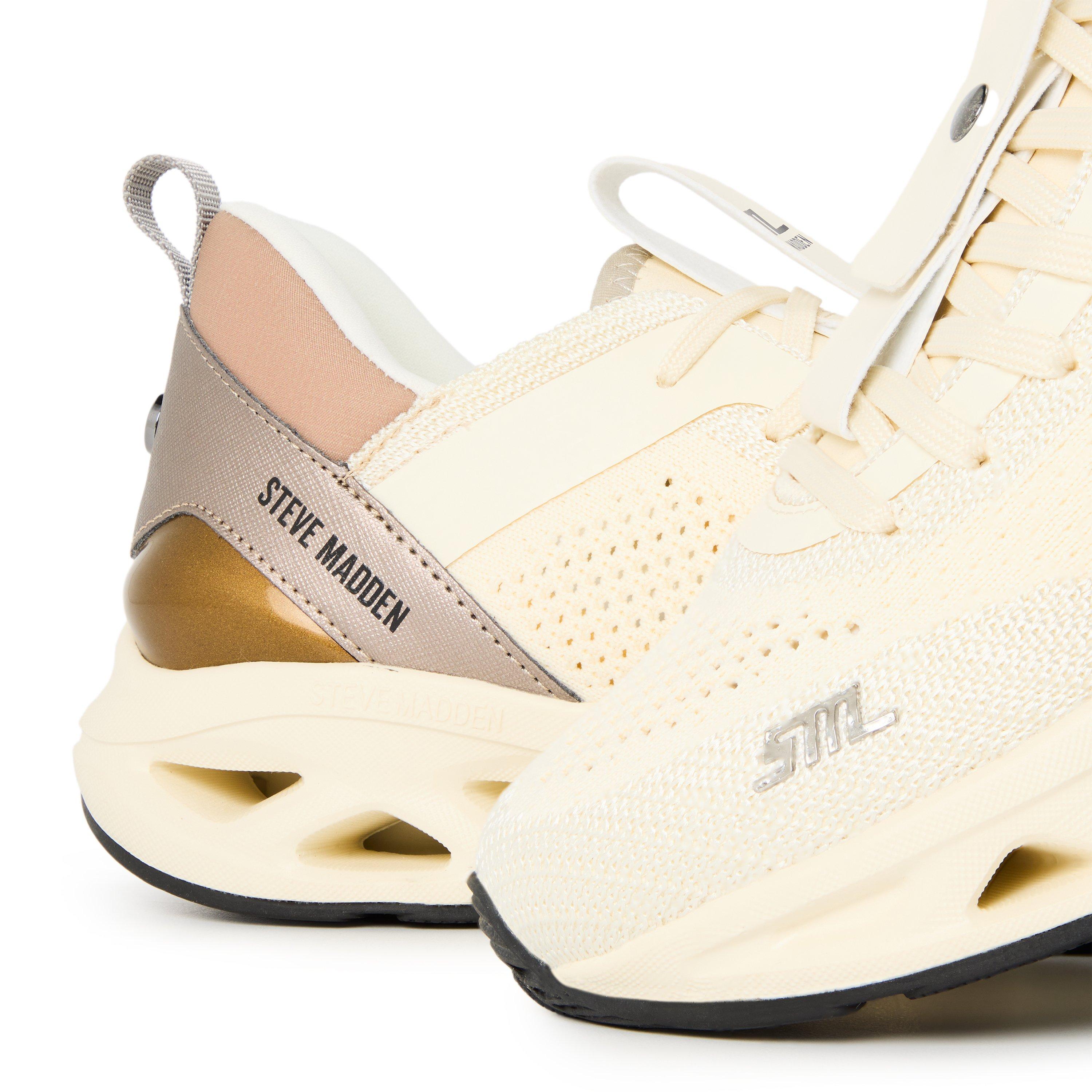 Surge Low-Top Trainers