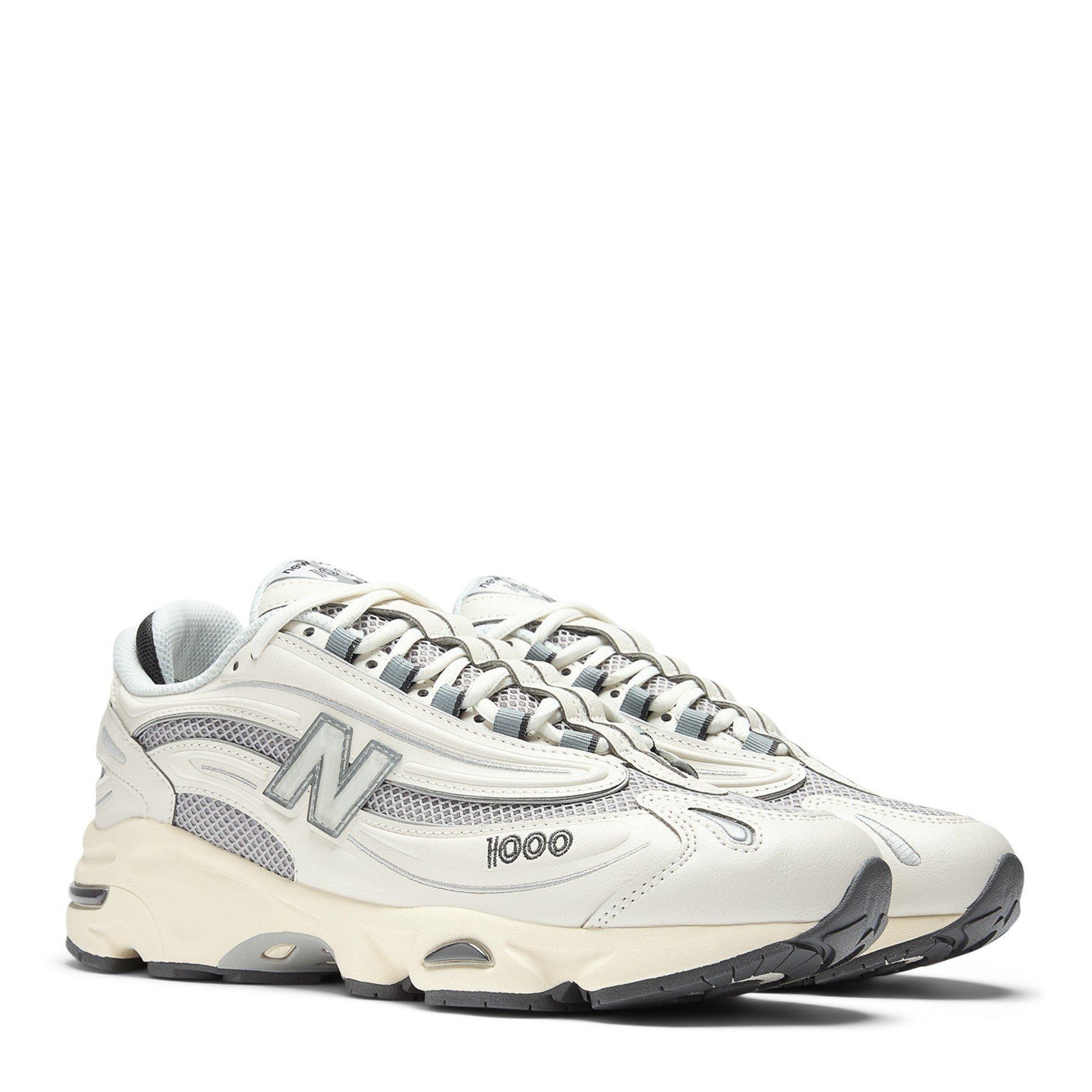 1000 Sneakers