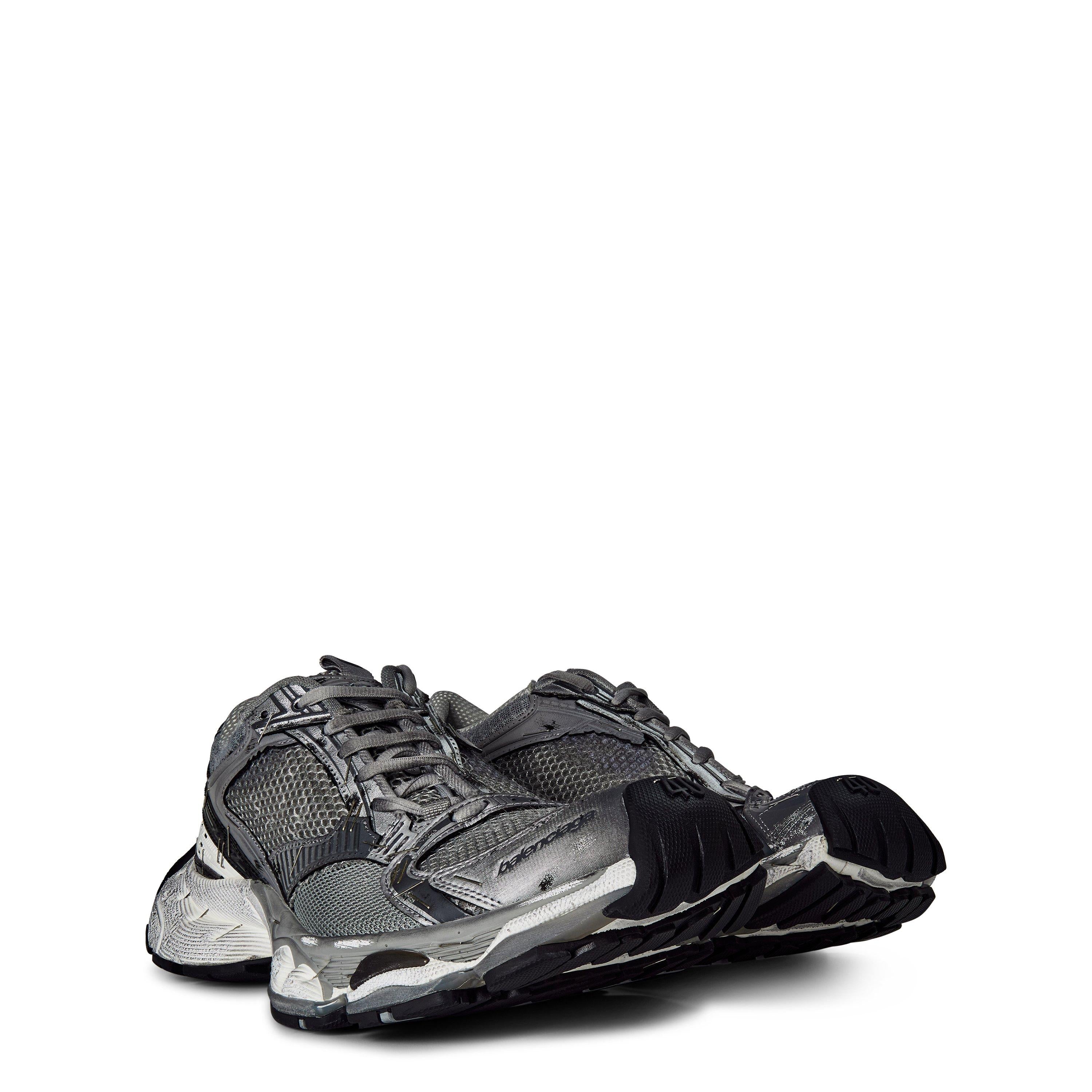 Stapler Sneaker