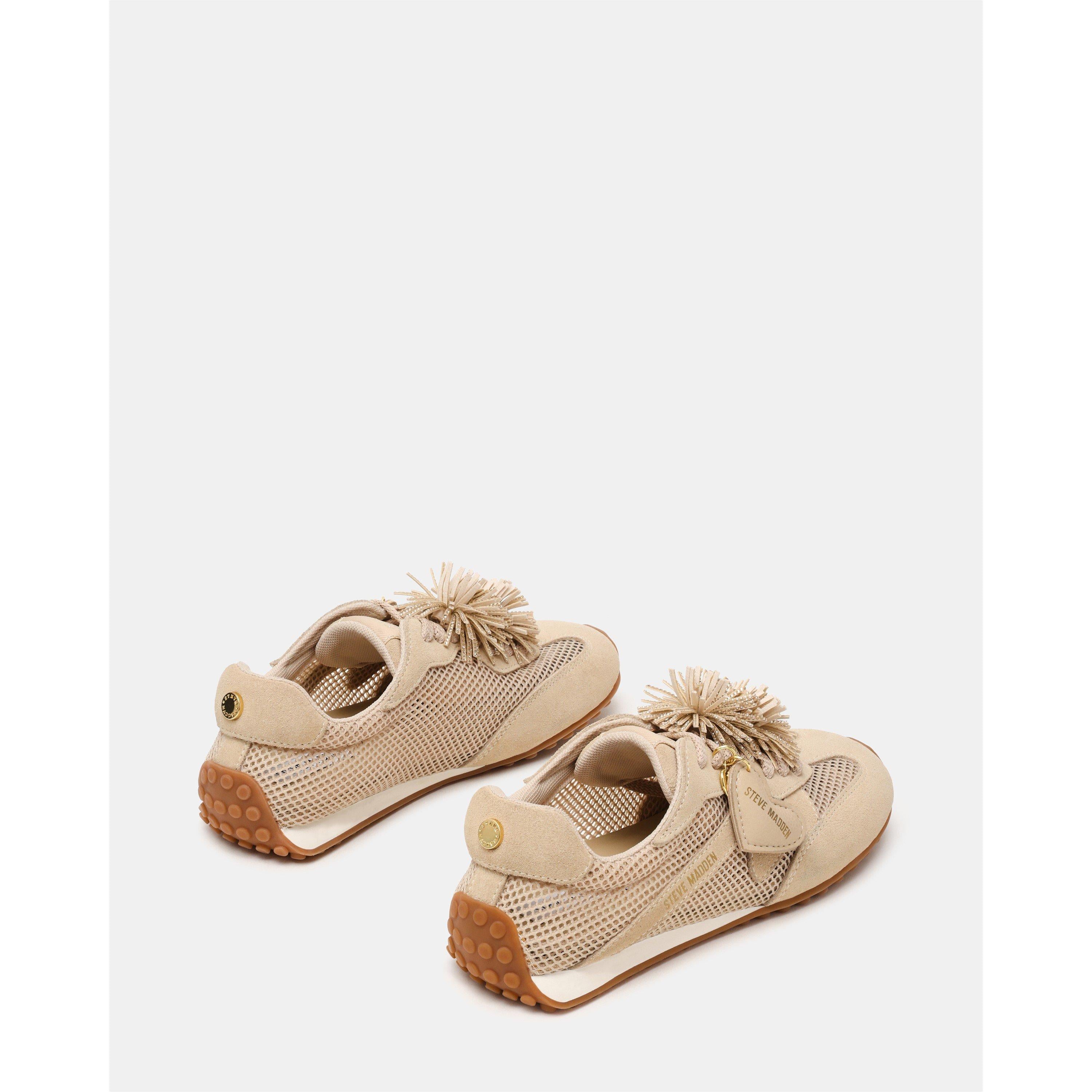 Low-Top Trainers