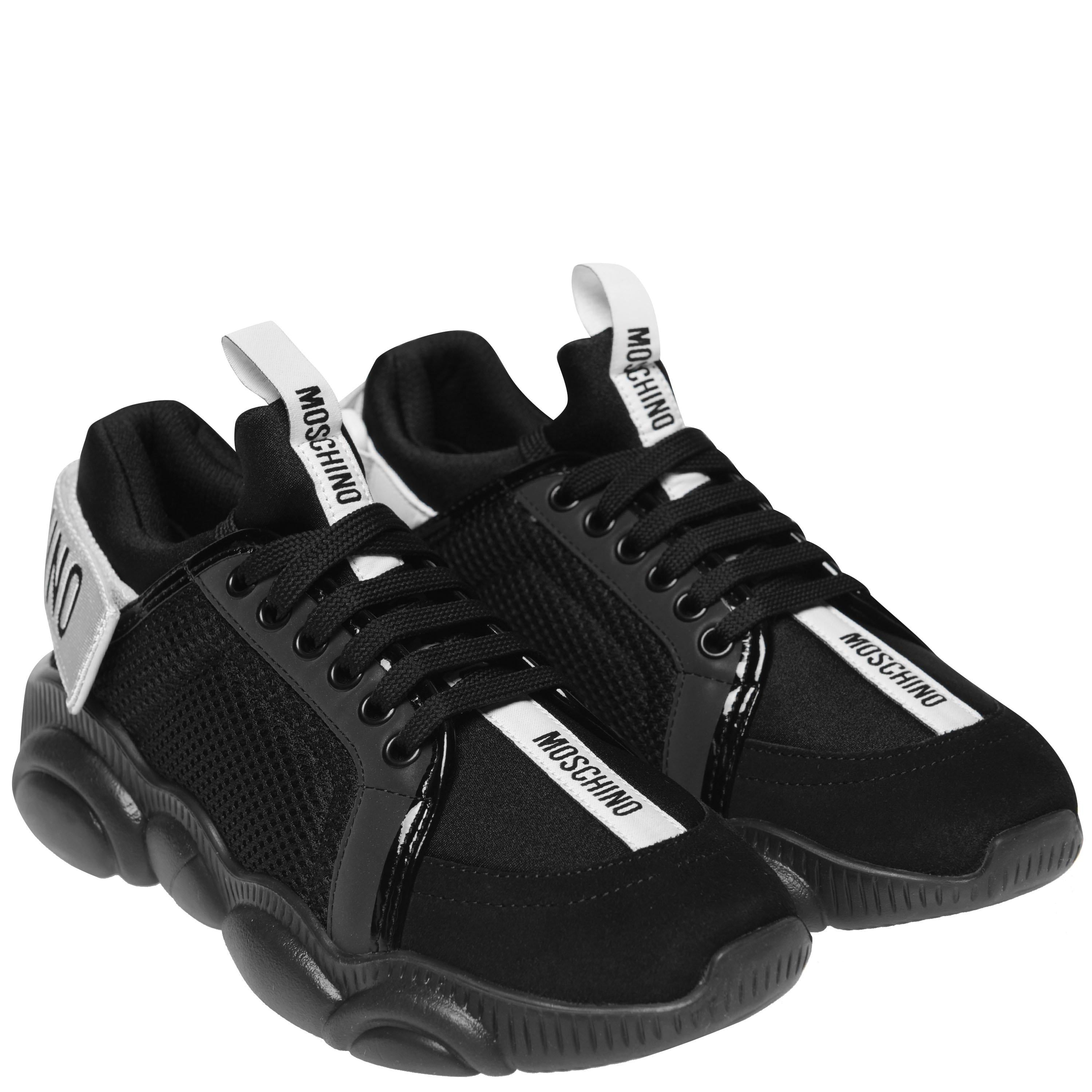 Touch Close Logo Trainers
