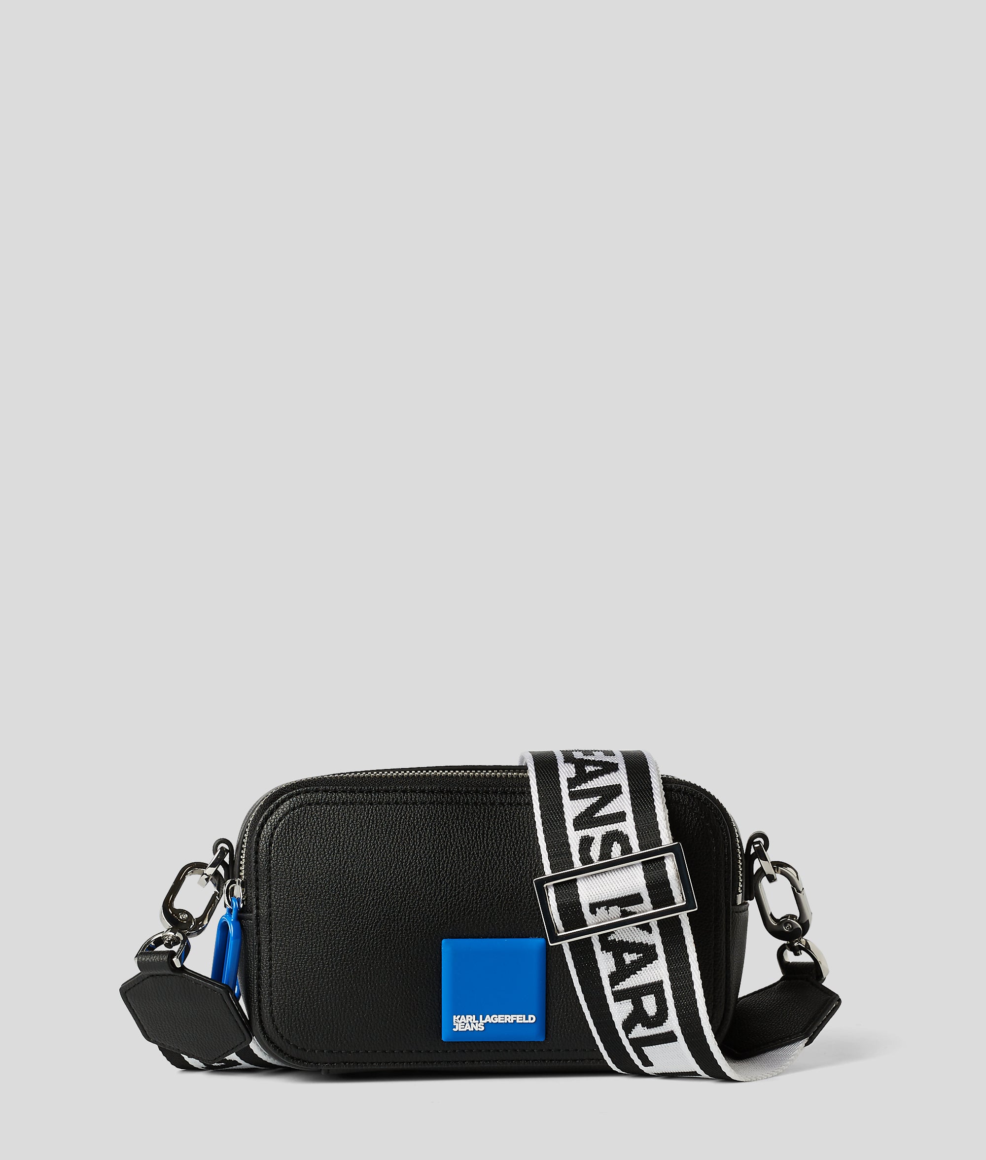 LOGO PATCH CAMERA BAG