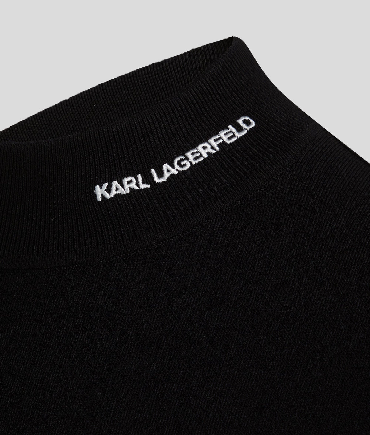 LOGO TURTLE-NECK JUMPER
