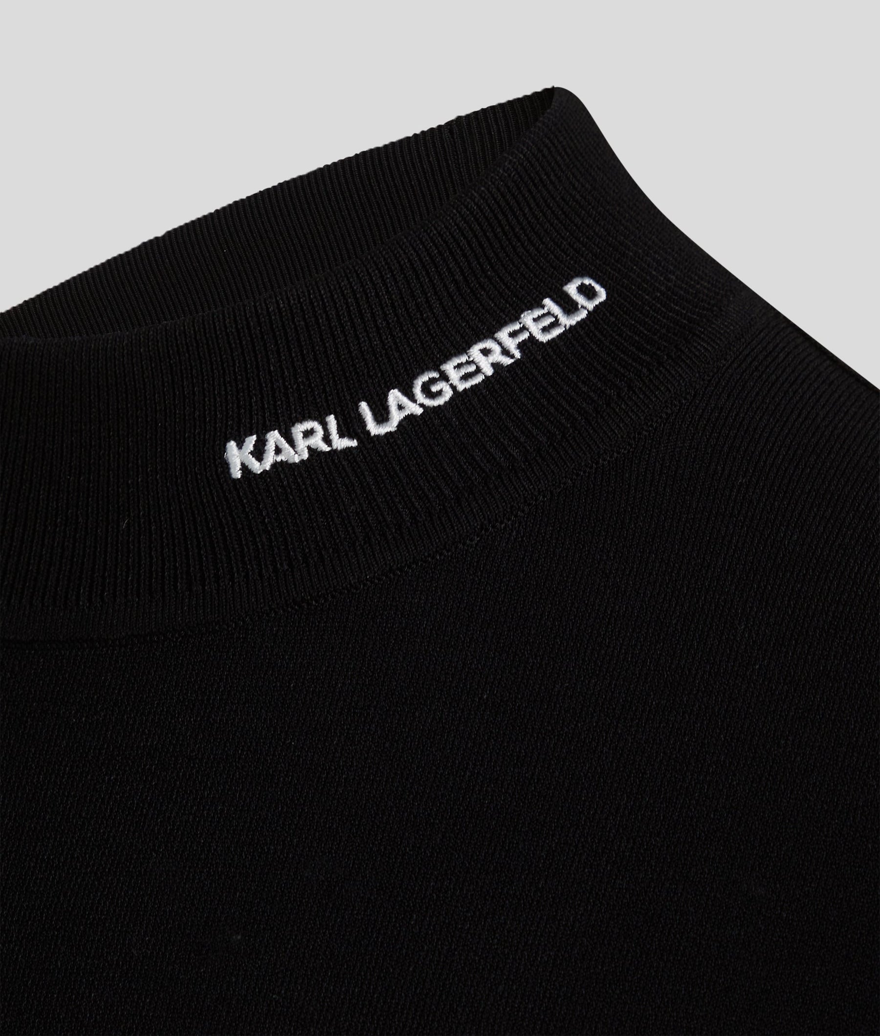 LOGO TURTLE-NECK JUMPER